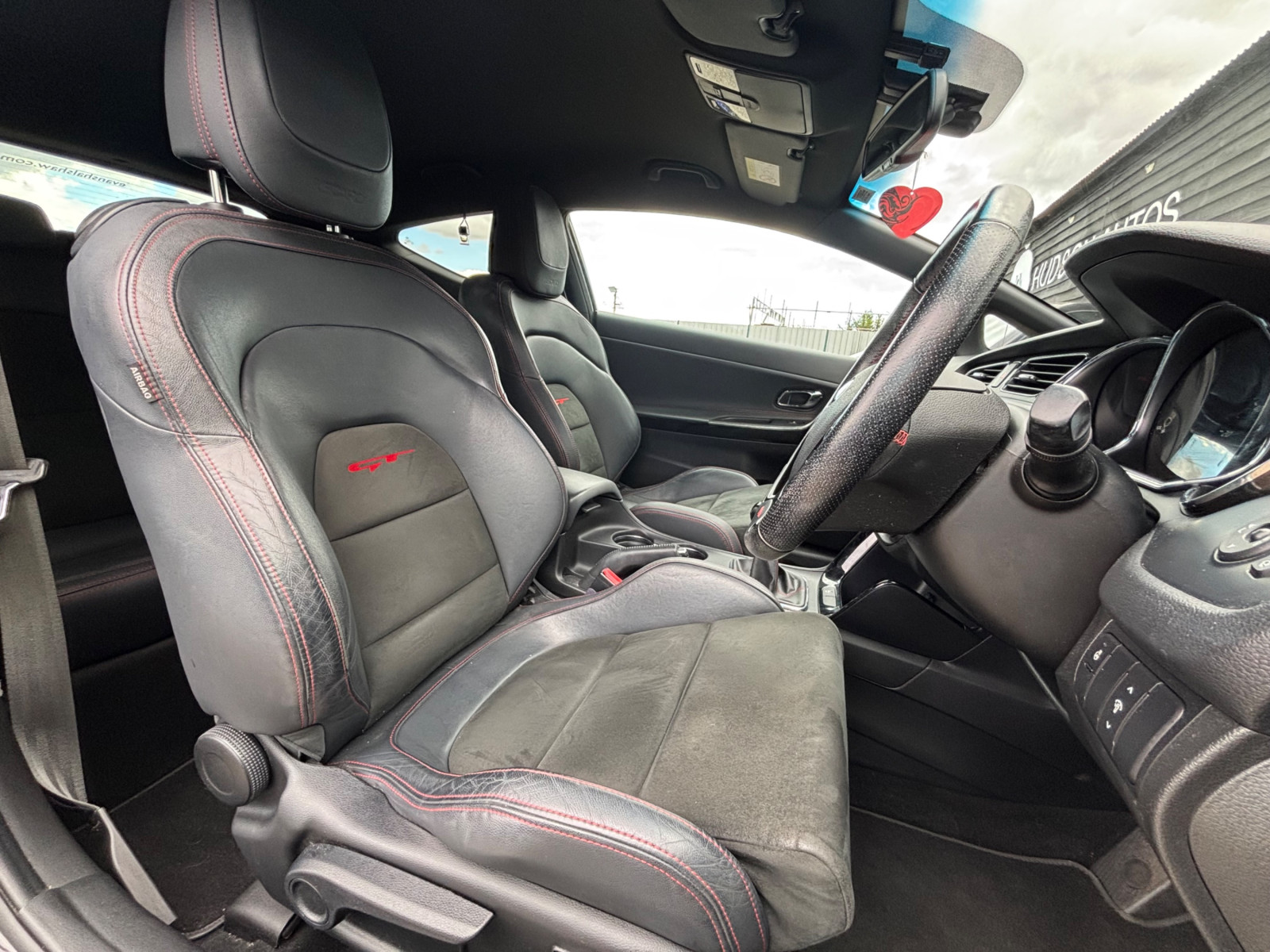 
                                                Voiture
                                                 Kia ProCeed GT Tech