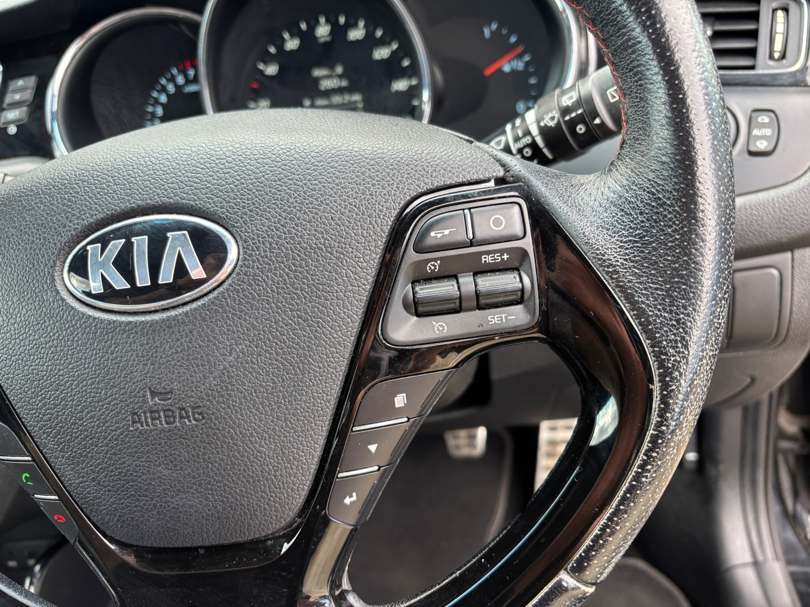 
                                                Voiture
                                                 Kia ProCeed GT Tech