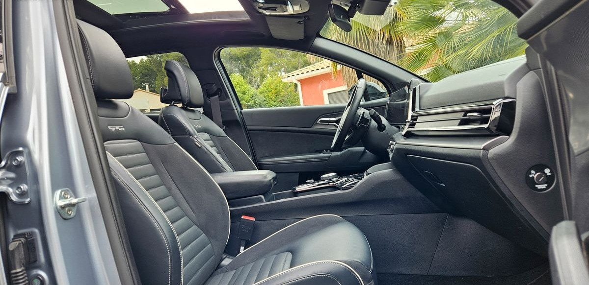 
                                                Voiture
                                                 KIA Sportage GT-Line Prenium 1.6 TGDI Hybrid BVA6 230ch