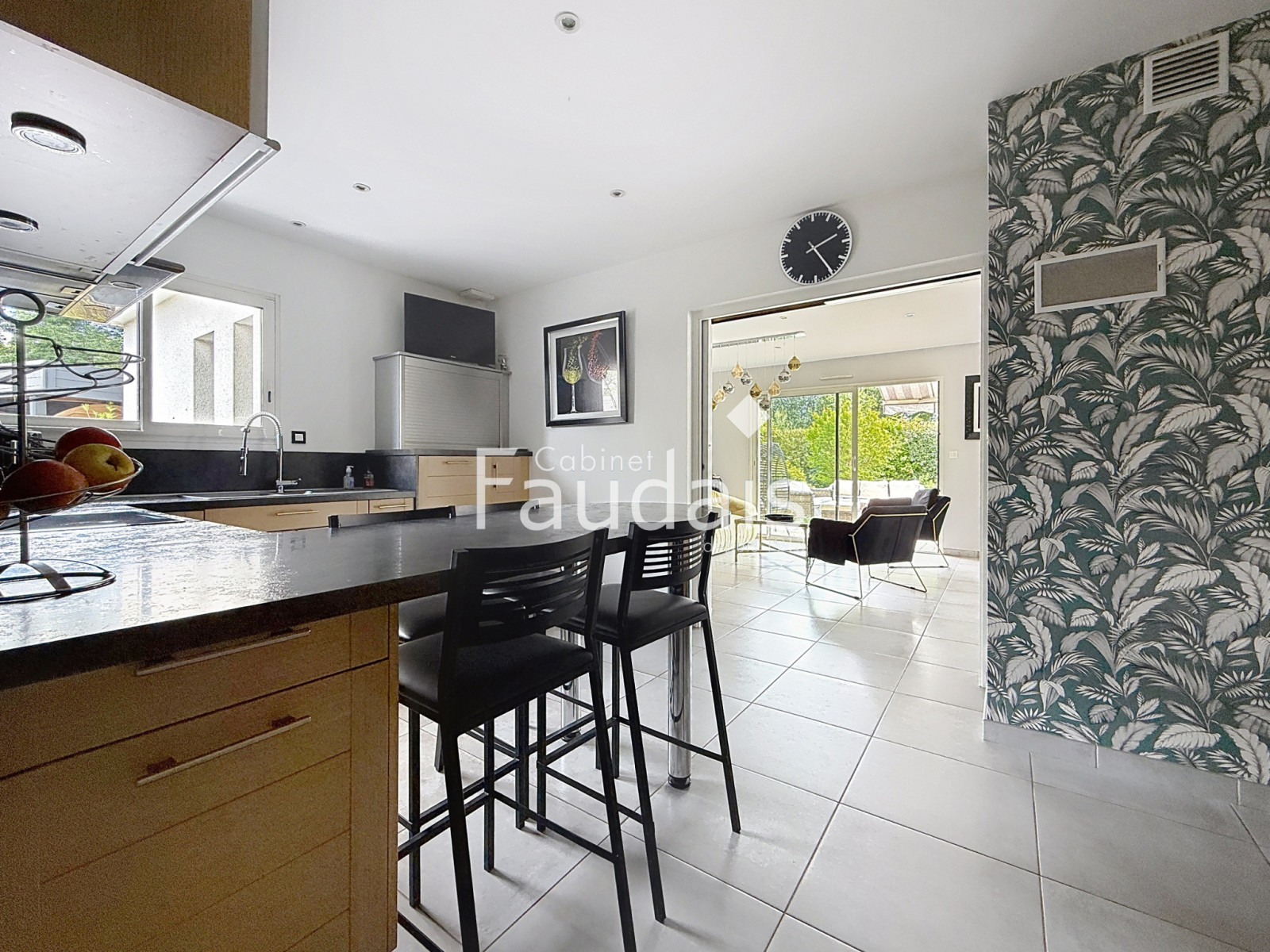 
                                                Vente
                                                 LA BARRE DE SEMILLY Maison contemporaine de 173m2 avec VIE D