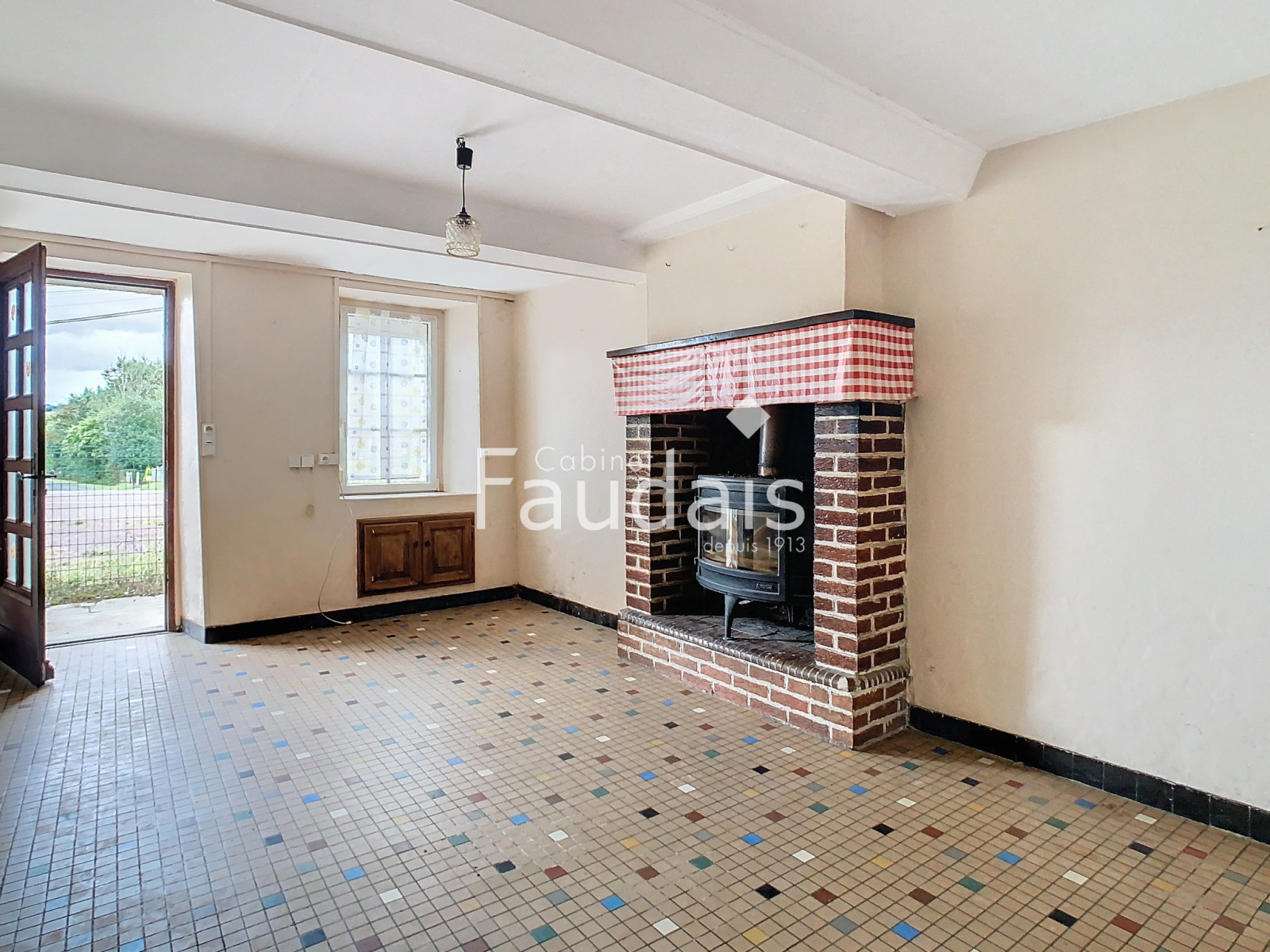 
                                                Vente
                                                 LA BARRE DE SEMILLY, Maison de 95m2
