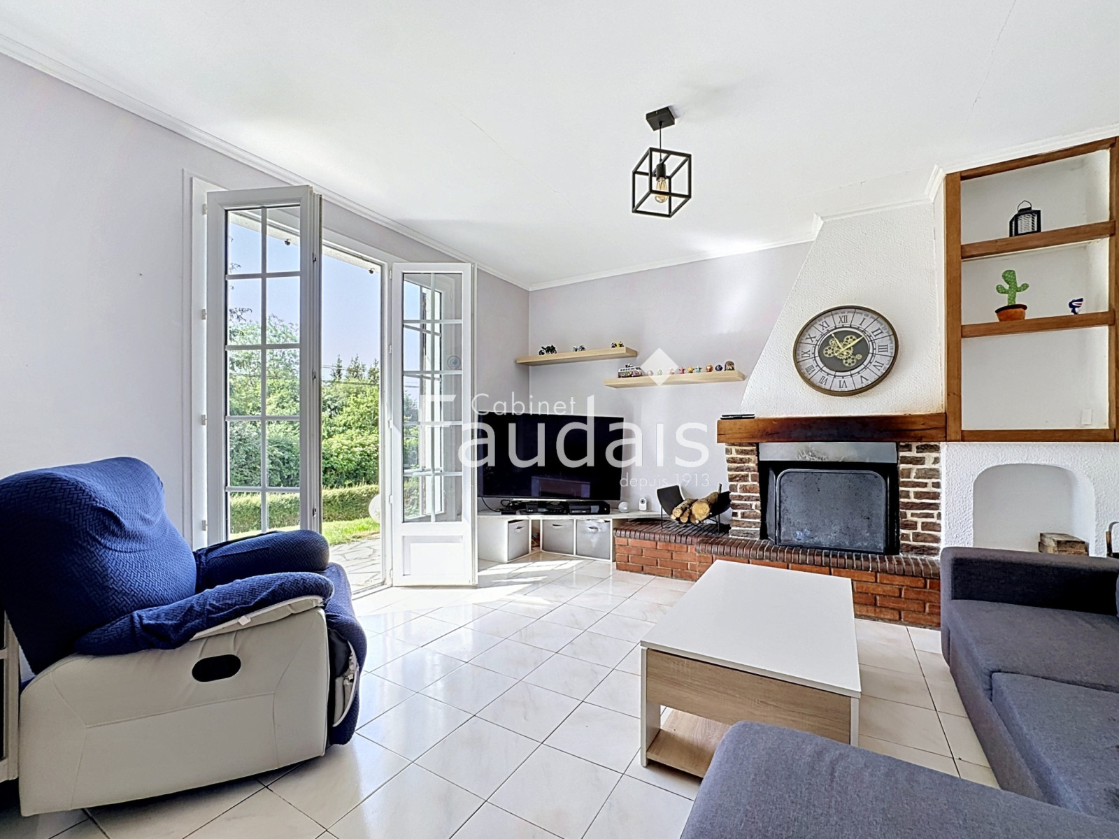 
                                                Vente
                                                 La Barre de Semily maison familiale 140M2