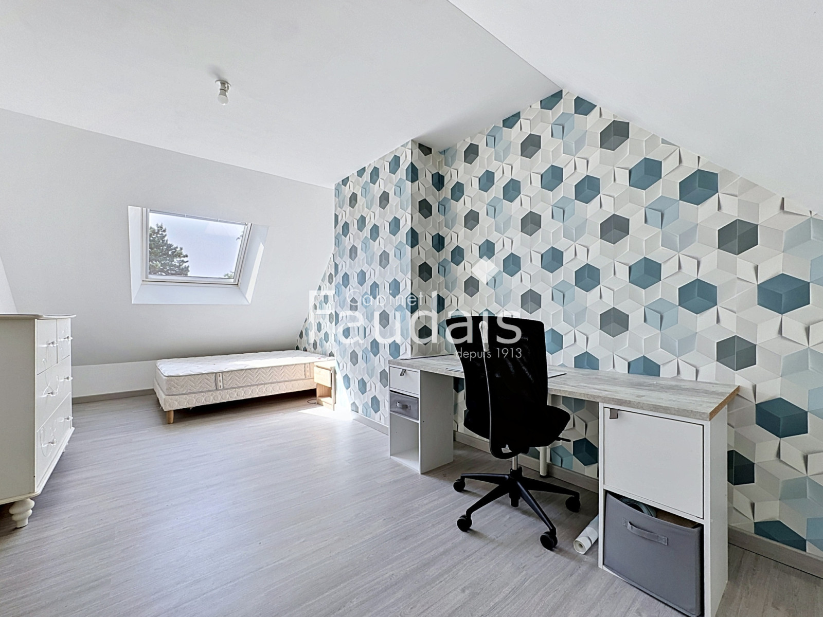 
                                                Vente
                                                 La Barre de Semily maison familiale 140M2