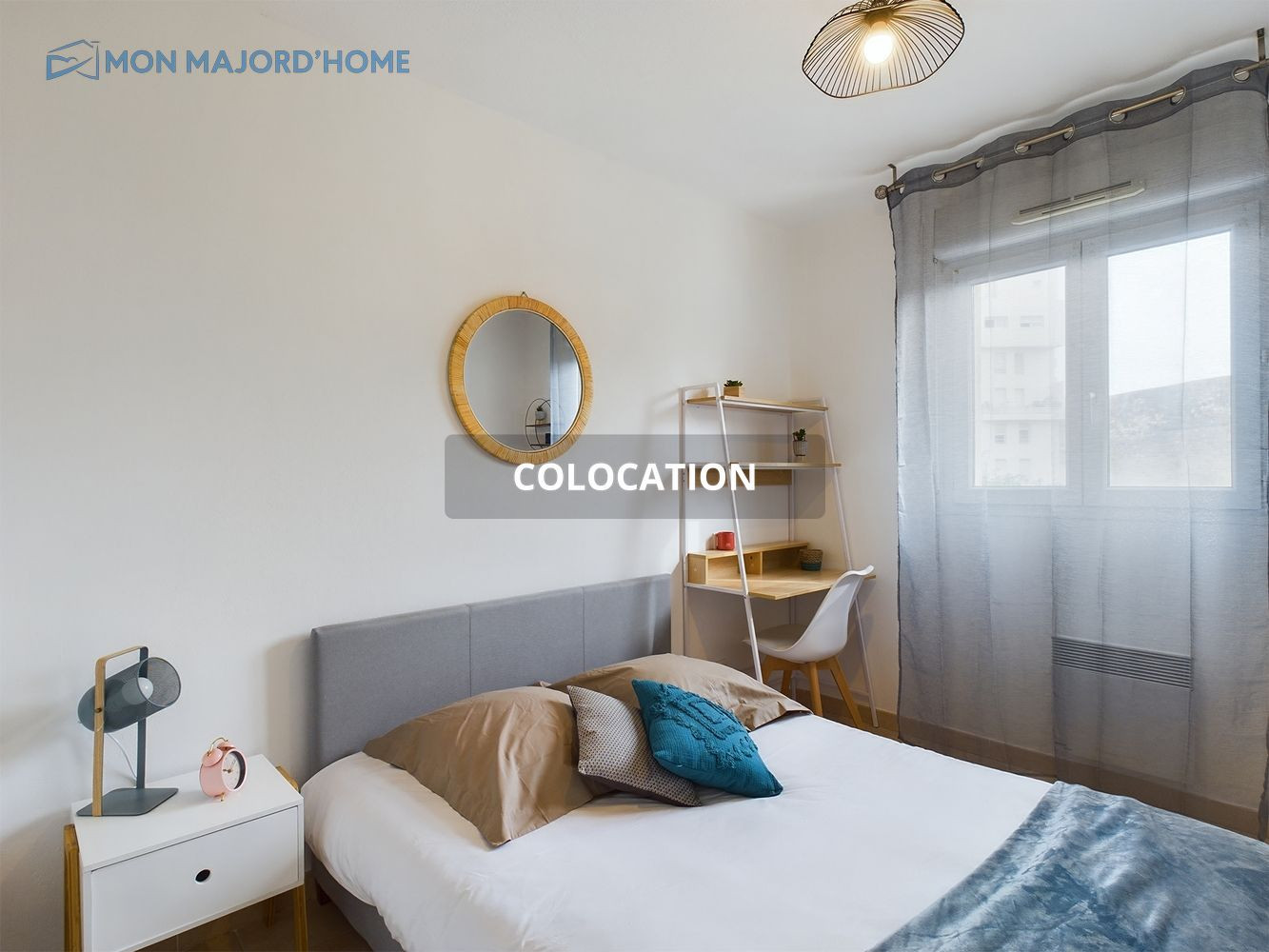 
                                                Colocation
                                                 La coloc de la belle de mai