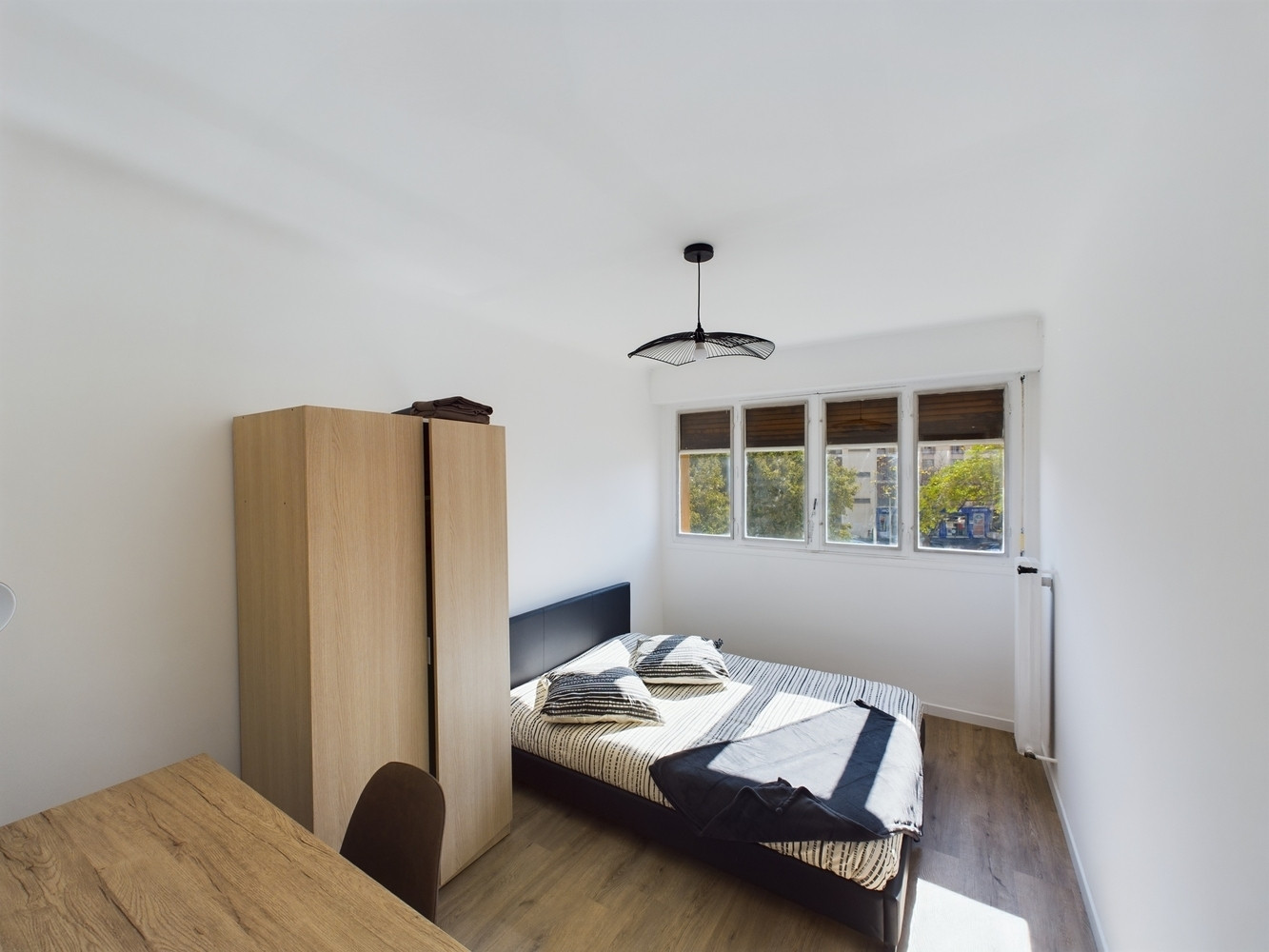 
                                                Colocation
                                                 La coloc du 9e