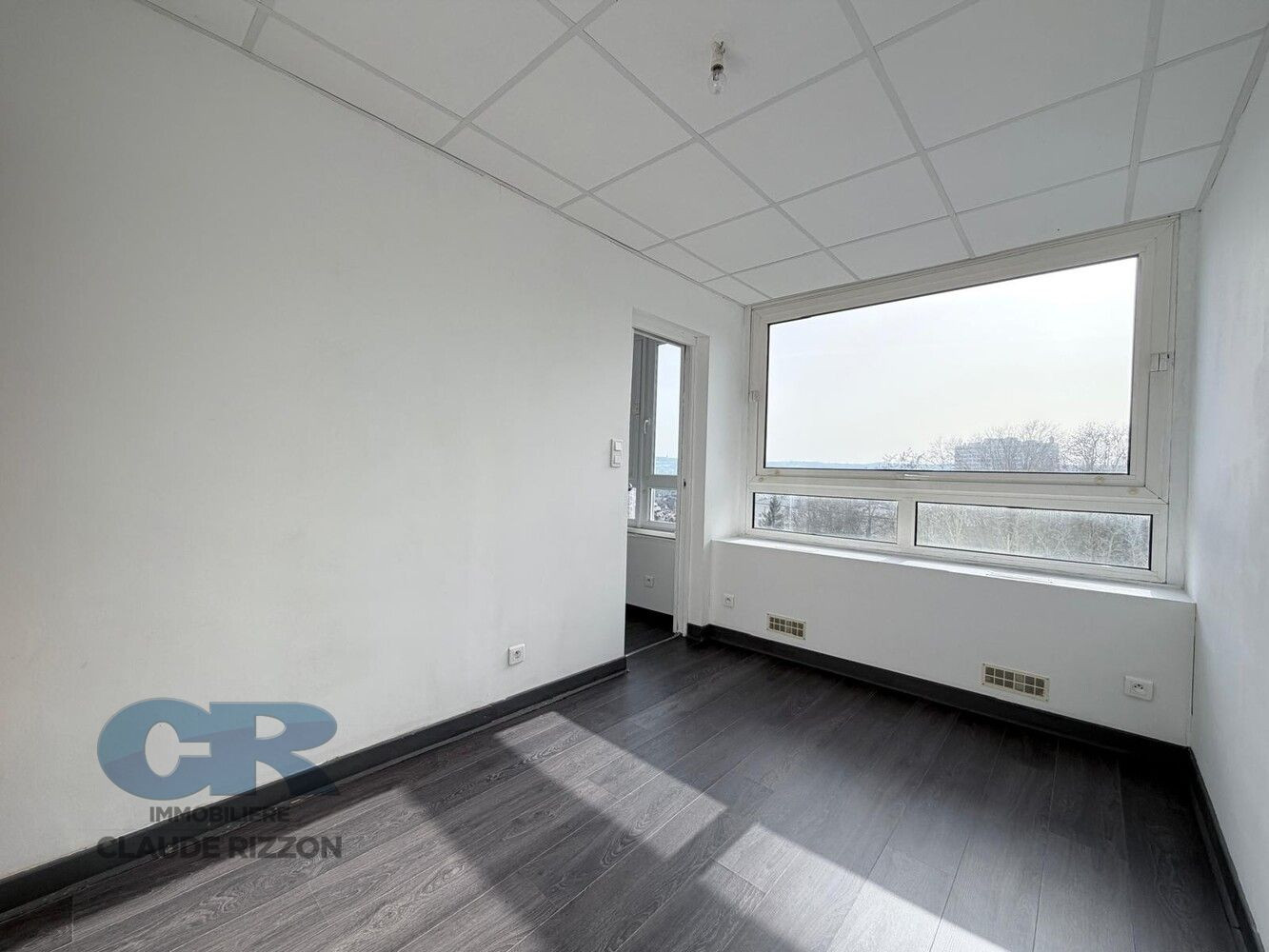 
                                                Vente
                                                 LA CURE D'AIR NANCY - F5 à vendre