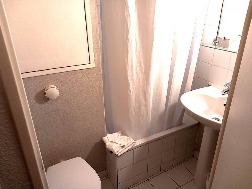 
                                                Location
                                                 La Défense - Studio meublé dans résidence récente