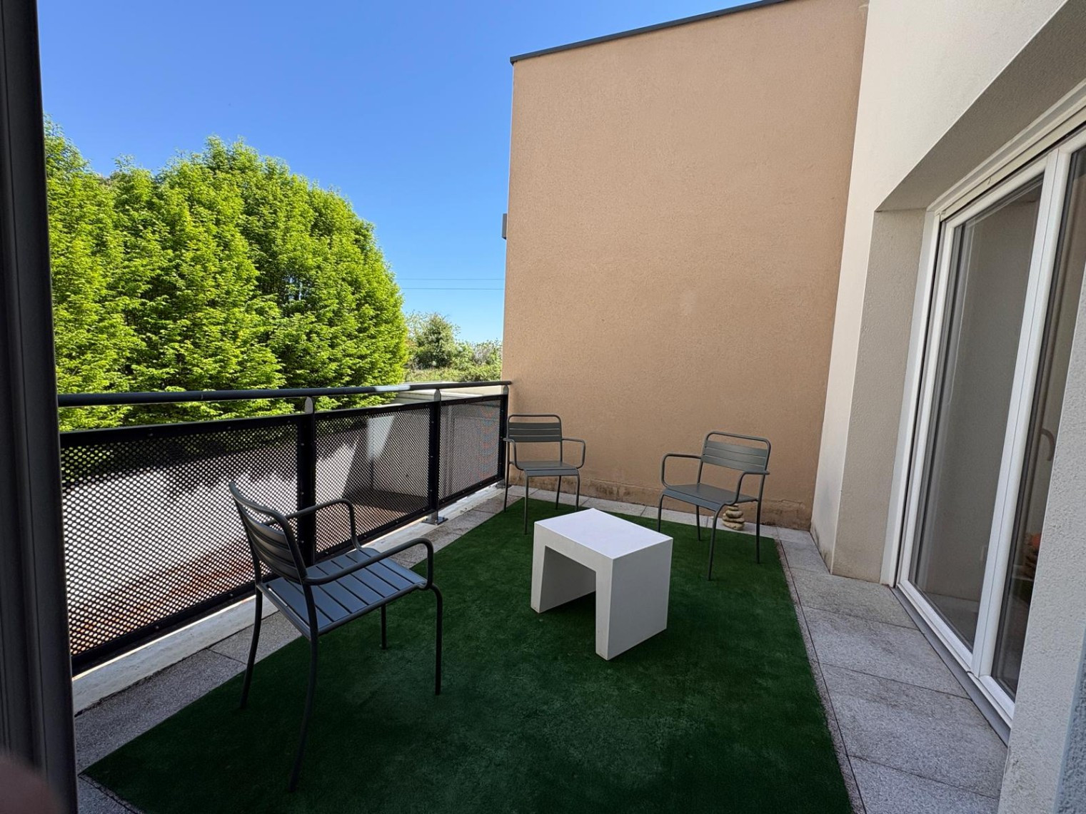 
                                                Vente
                                                 La Genette  - Appartement avec terrasse, au calme
