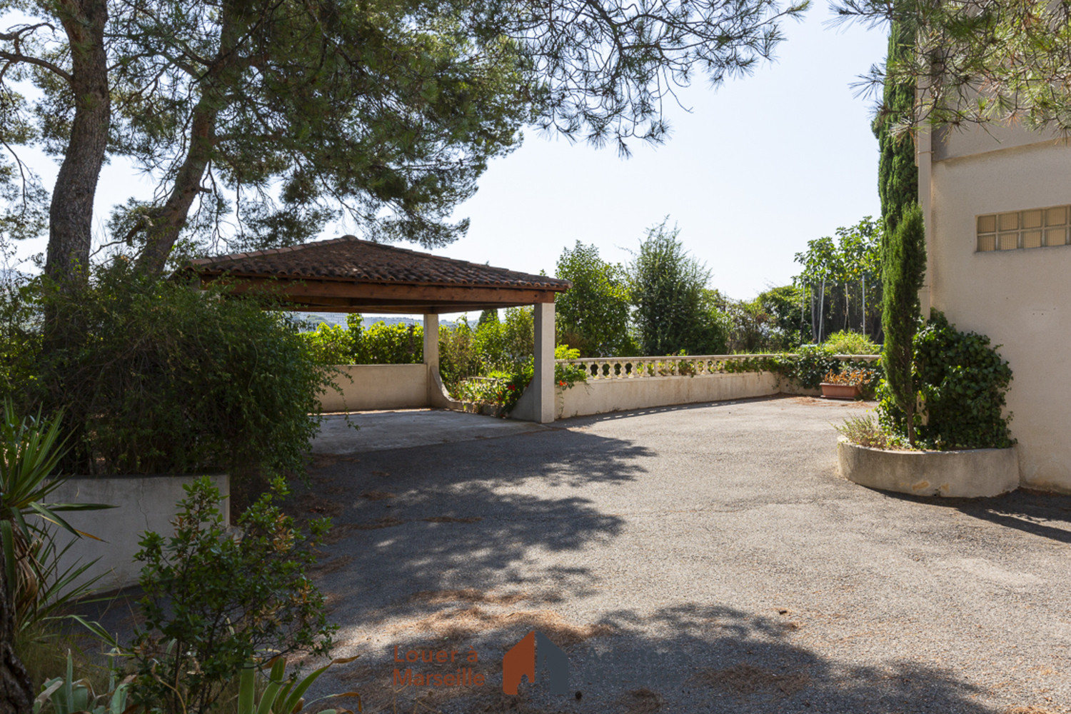 
                                                Location
                                                 La maison de Septèmes