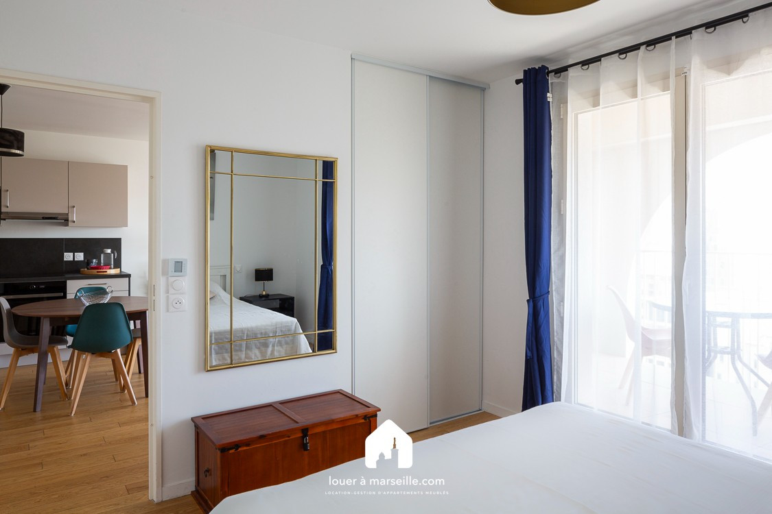 
                                                Location
                                                 La Porte Bleue
