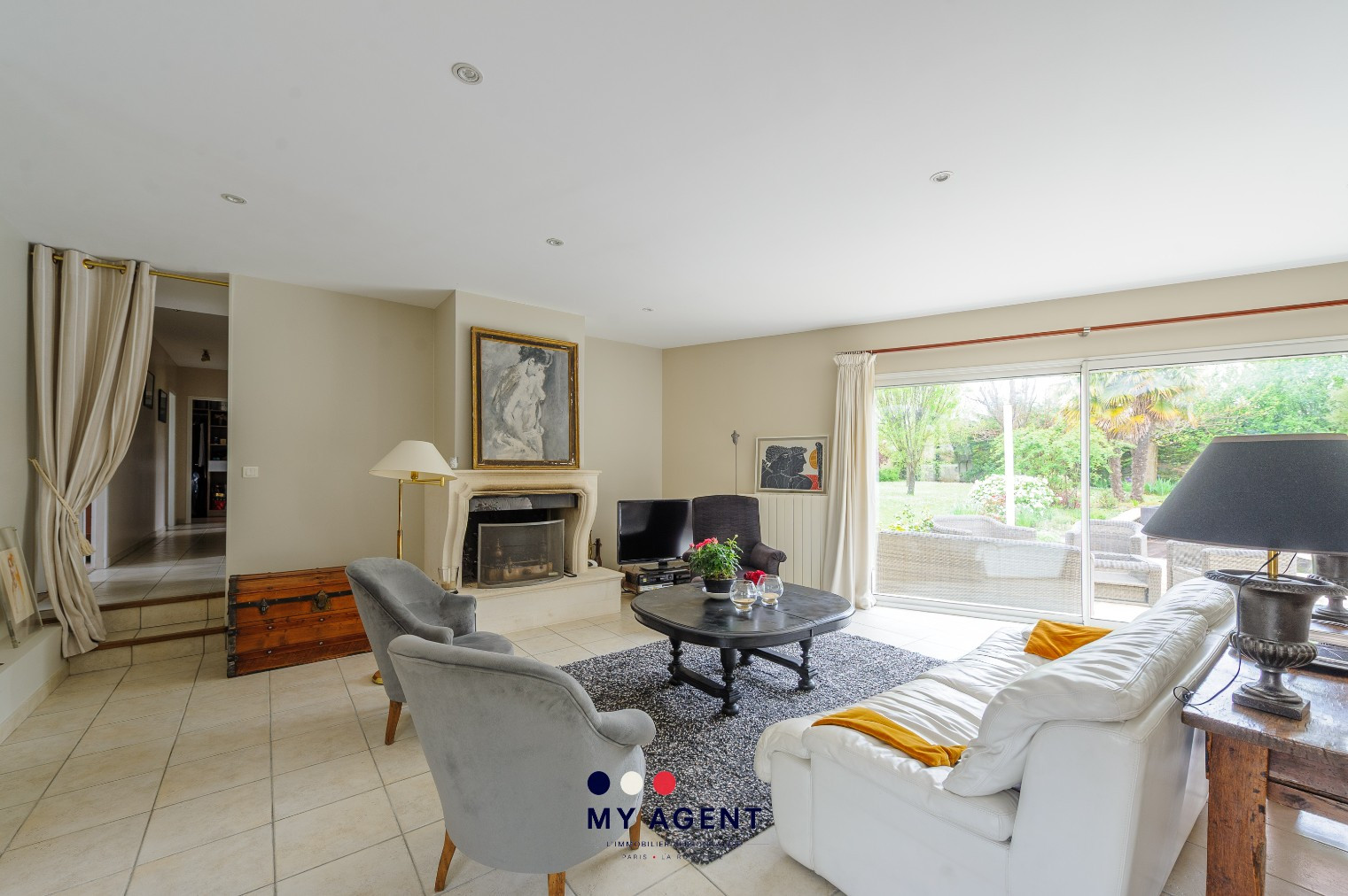 
                                                Vente
                                                 La Rochelle – à deux pas, maison au calme absolu