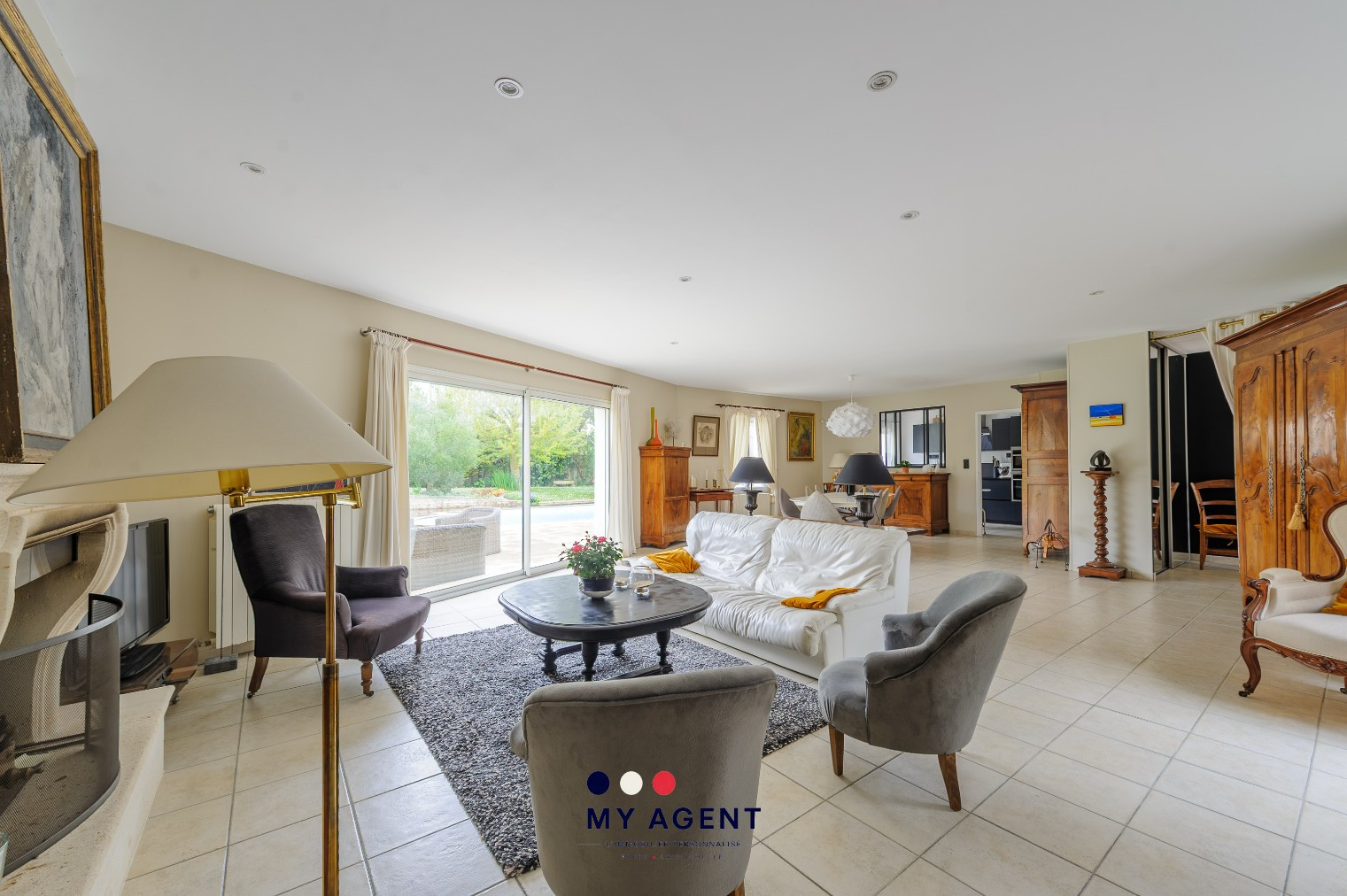 
                                                Vente
                                                 La Rochelle – à deux pas, maison au calme absolu