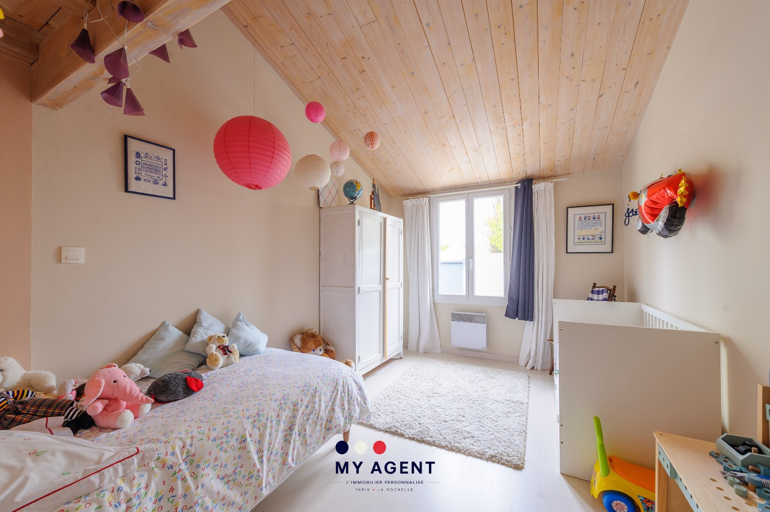 
                                                Vente
                                                 La Rochelle – à deux pas, maison au calme absolu