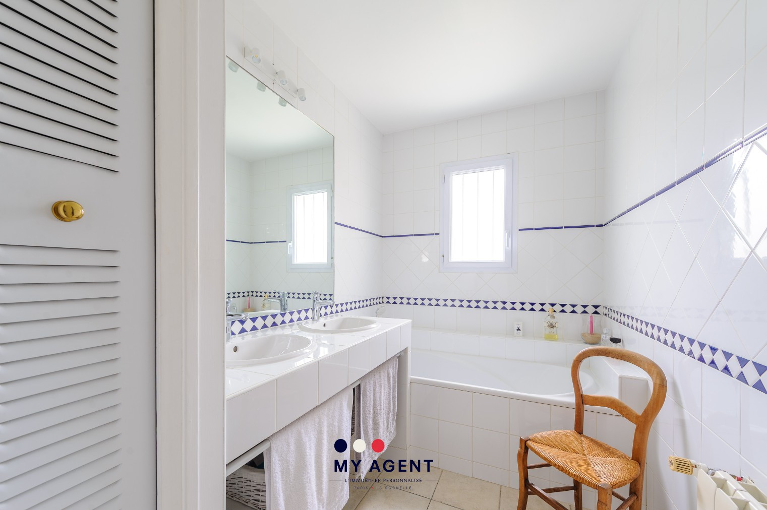 
                                                Vente
                                                 La Rochelle – à deux pas, maison au calme absolu