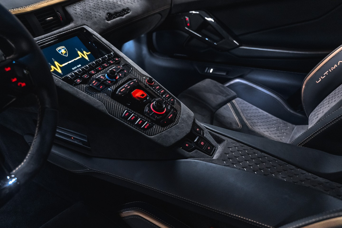 
                                                Voiture
                                                 Lamborghini Aventador Ultimae LP780-4