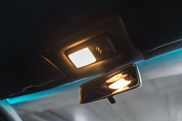 
                                                Voiture
                                                 Lamborghini Diablo VT (4x4) V12 5.7 492