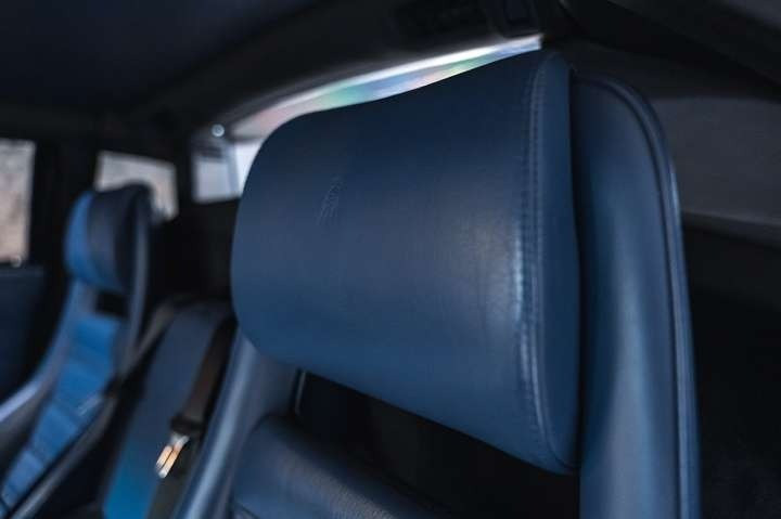 
                                                Voiture
                                                 Lamborghini Diablo VT (4x4) V12 5.7 492