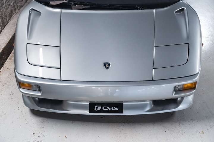 
                                                Voiture
                                                 Lamborghini Diablo VT (4x4) V12 5.7 492