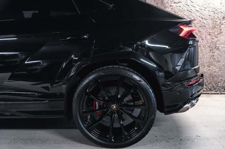
                                                Voiture
                                                 Lamborghini Urus 4.0 V8 650 ch BVA8