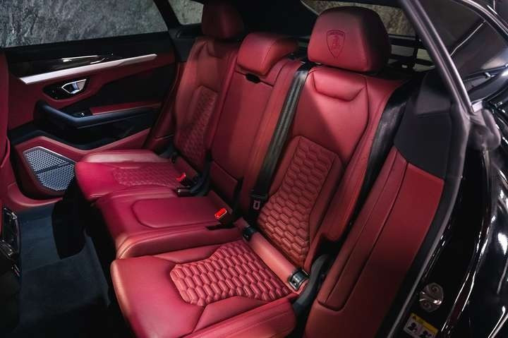 
                                                Voiture
                                                 Lamborghini Urus 4.0 V8 650 ch BVA8