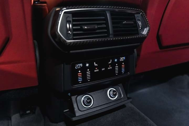 
                                                Voiture
                                                 Lamborghini Urus 4.0 V8 650 ch BVA8