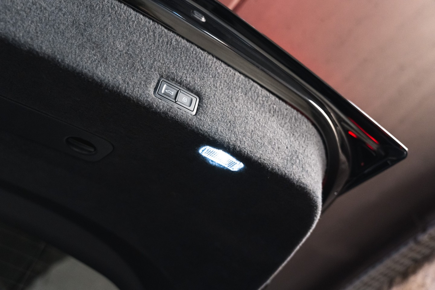 
                                                Voiture
                                                 Lamborghini Urus