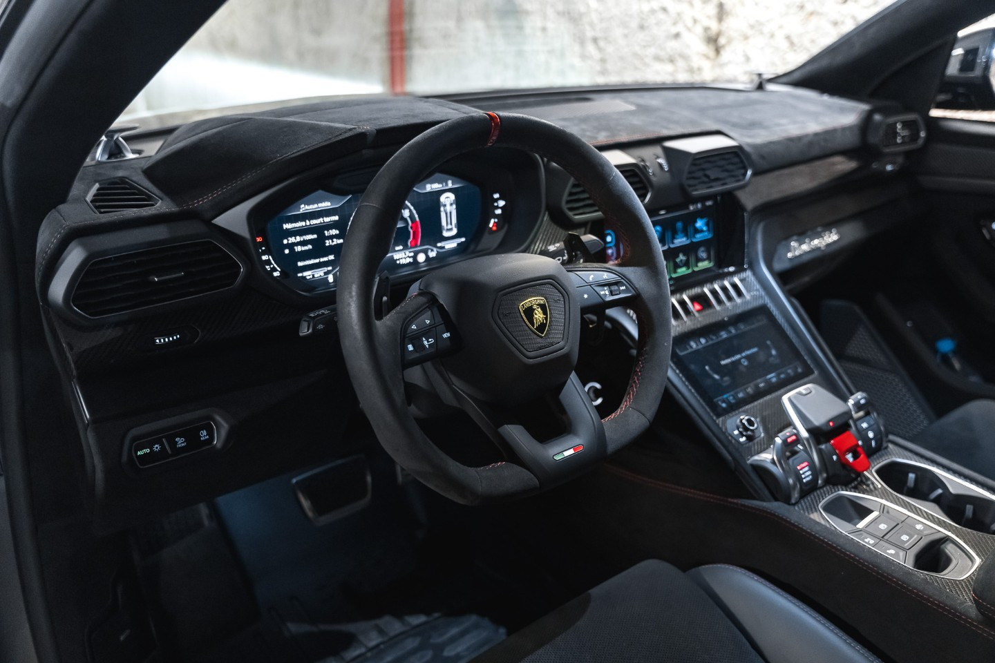 
                                                Voiture
                                                 Lamborghini Urus Performante 60th Anniversary