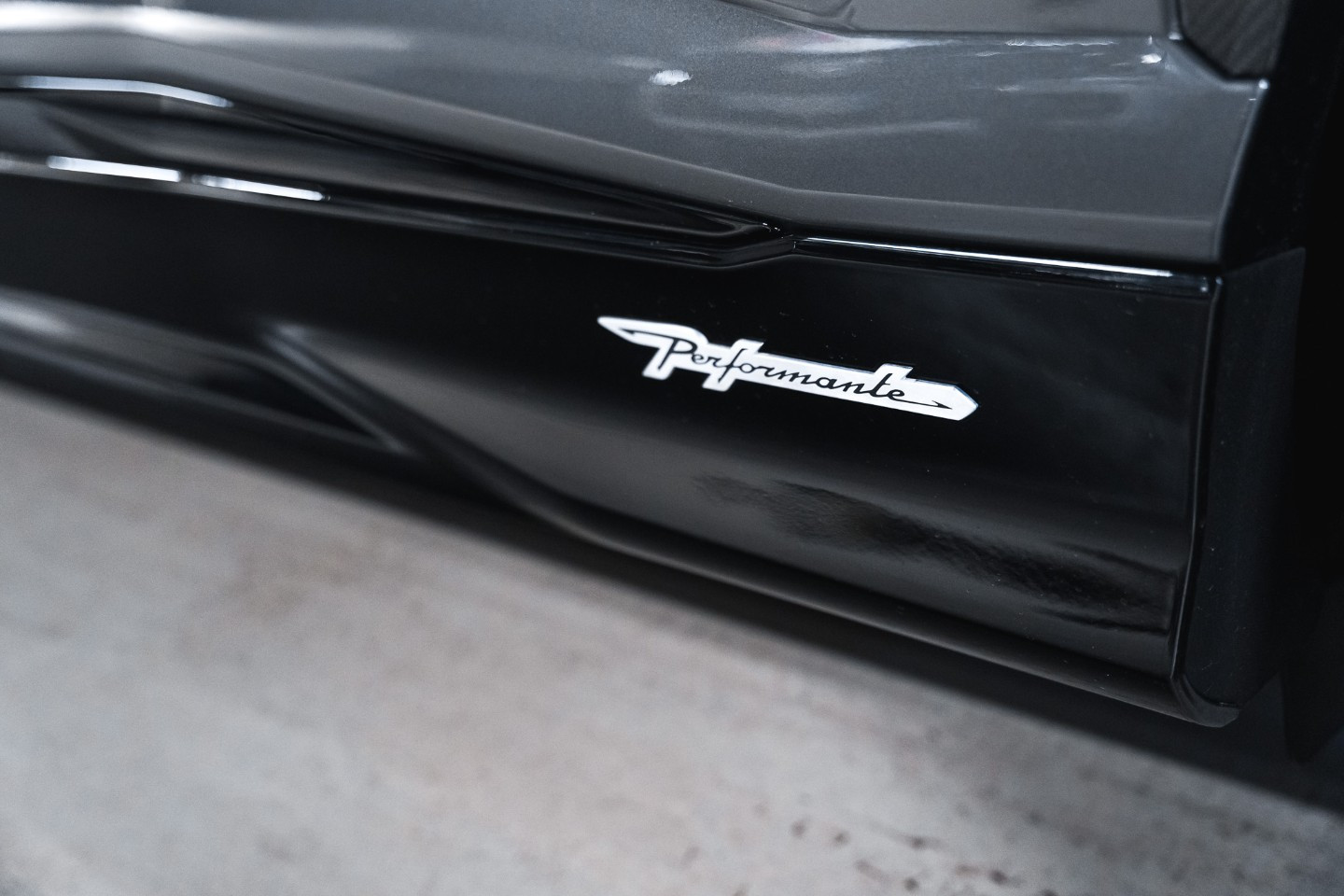 
                                                Voiture
                                                 Lamborghini Urus Performante 60th Anniversary