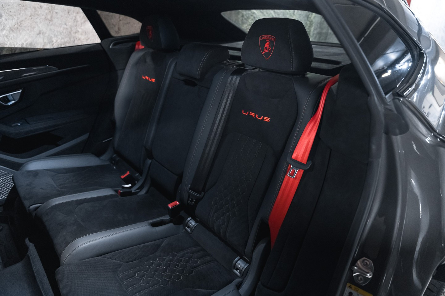 
                                                Voiture
                                                 Lamborghini Urus Performante 60th Anniversary