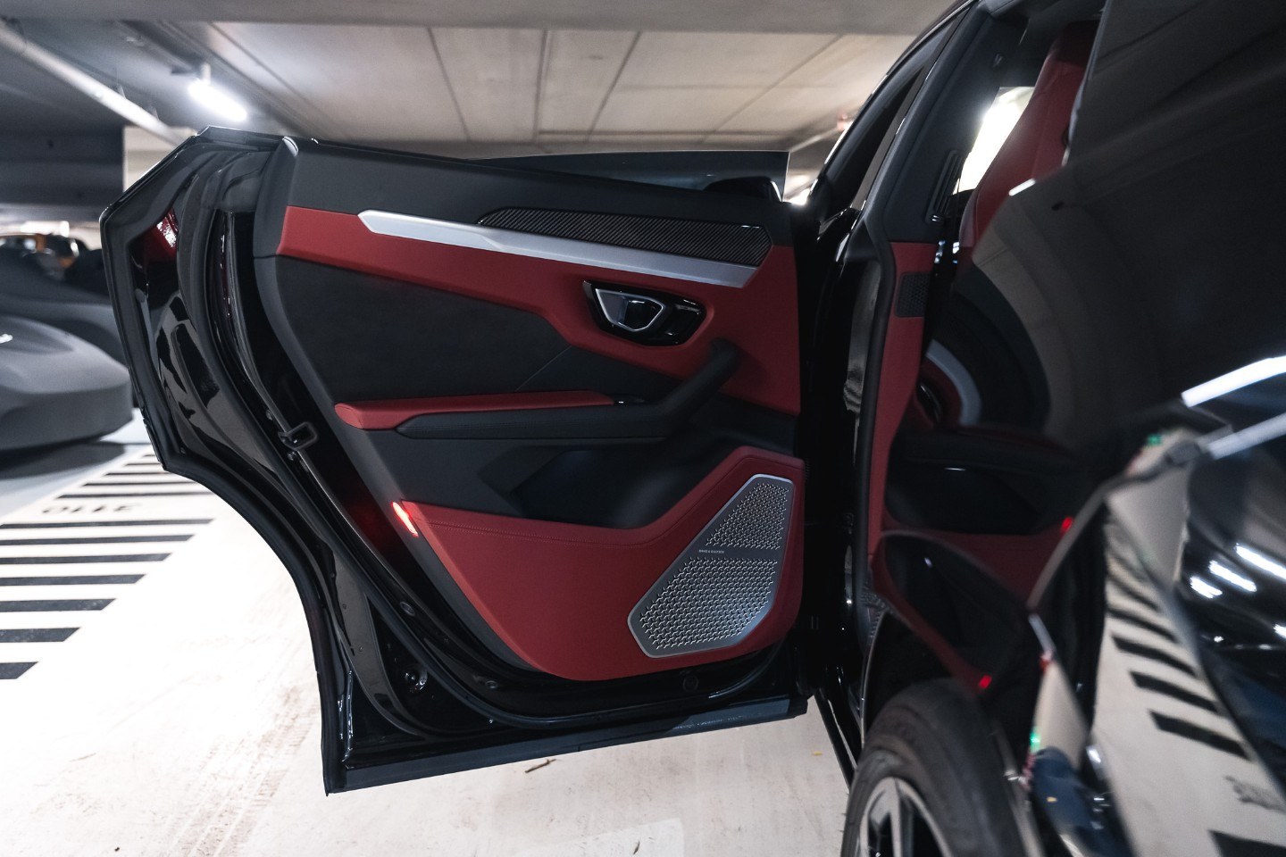 
                                                Voiture
                                                 Lamborghini Urus Urus 4.0 V8 650 ch BVA8