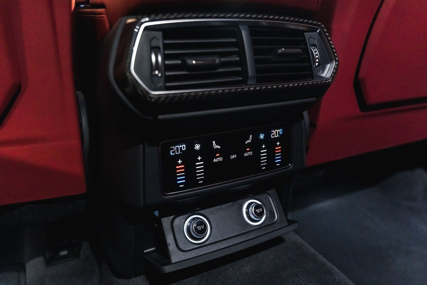 
                                                Voiture
                                                 Lamborghini Urus Urus 4.0 V8 650 ch BVA8