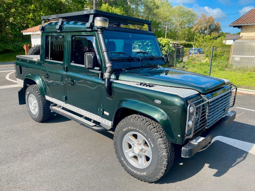 
                                                Voiture
                                                 LAND ROVER Defender 110