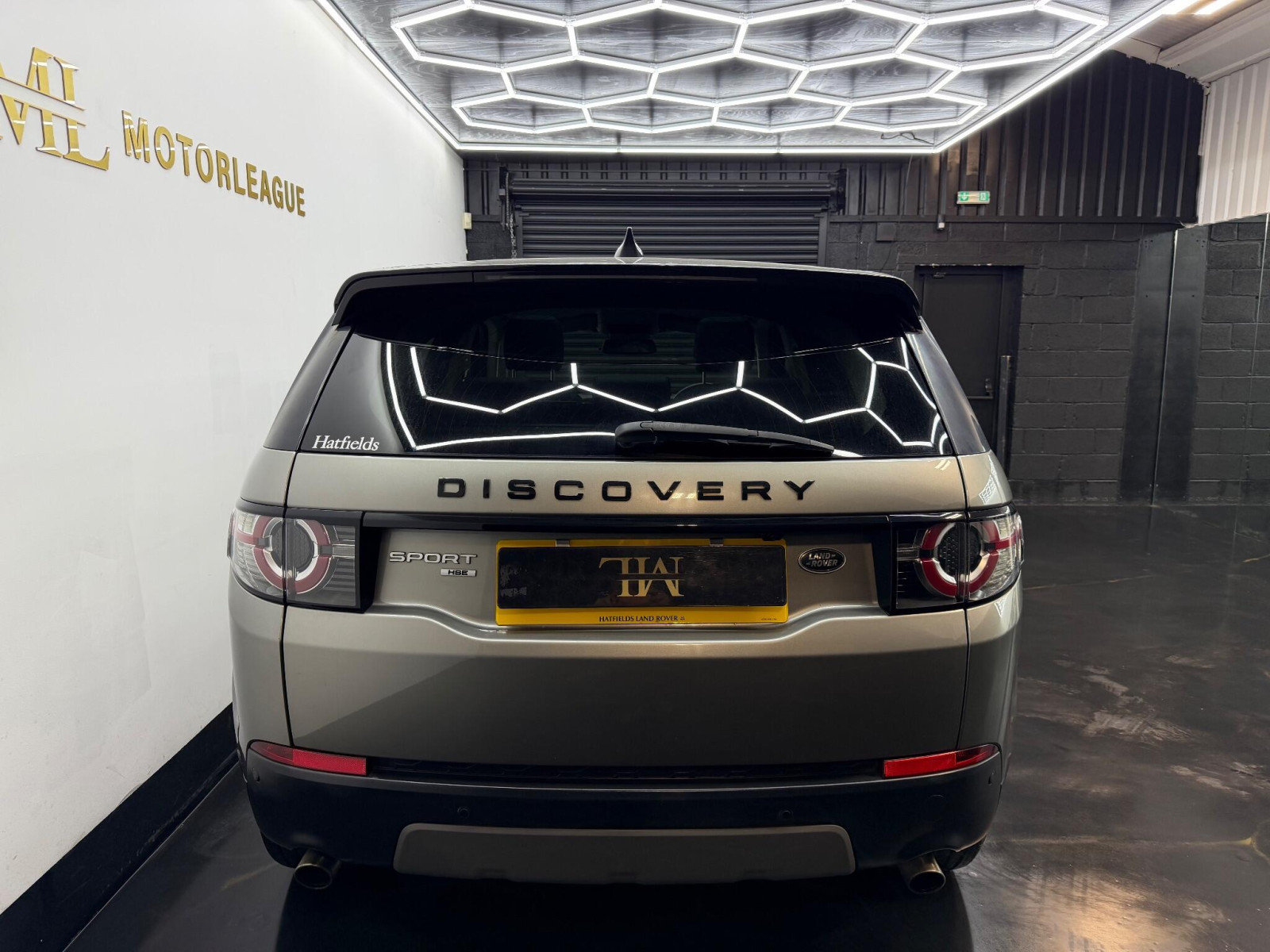 
                                                Voiture
                                                 Land Rover Discovery Sport 2.0 TD4 HSE Black Auto 4WD Euro 6 (s/s) 5dr