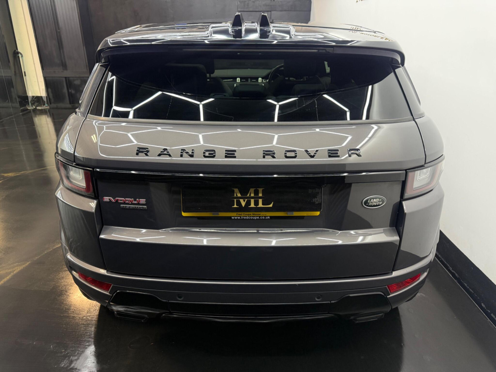 
                                                Voiture
                                                 Land Rover Range Rover Evoque 2.0 TD4 HSE Dynamic Auto 4WD Euro 6 (s/s) 5dr