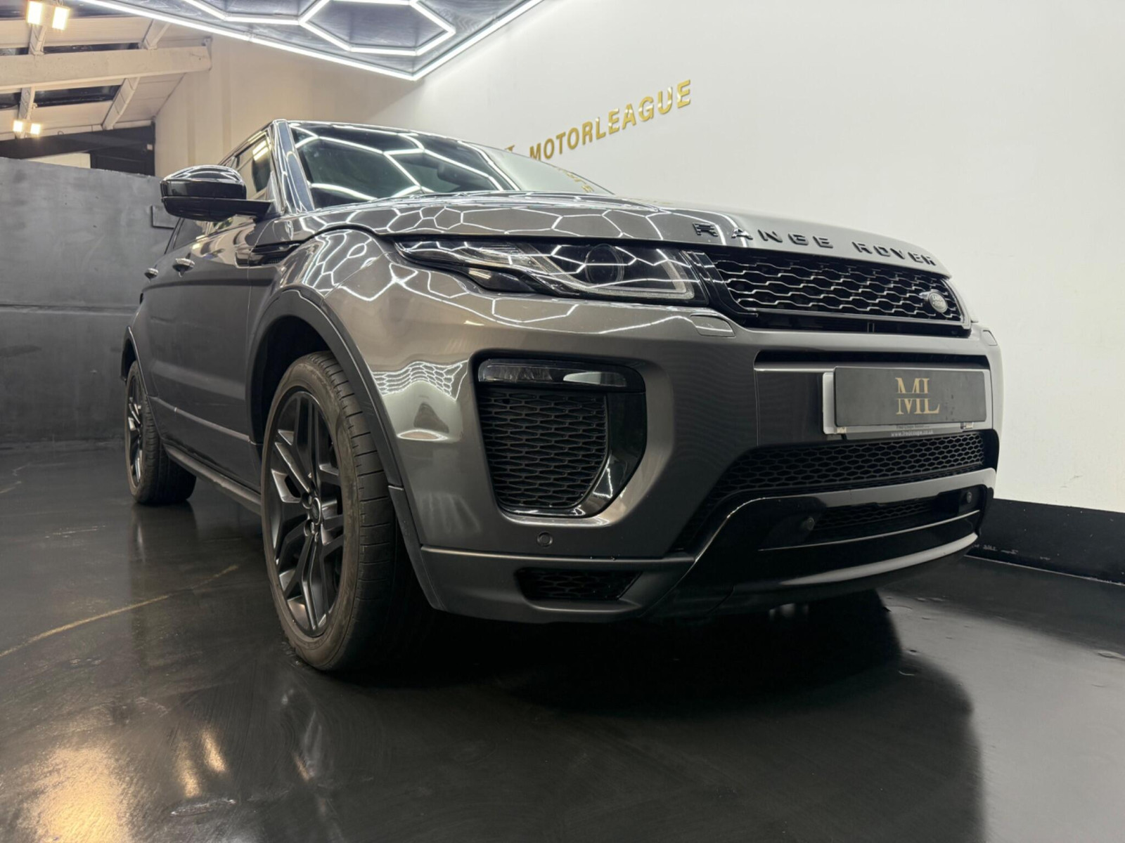 
                                                Voiture
                                                 Land Rover Range Rover Evoque 2.0 TD4 HSE Dynamic Auto 4WD Euro 6 (s/s) 5dr