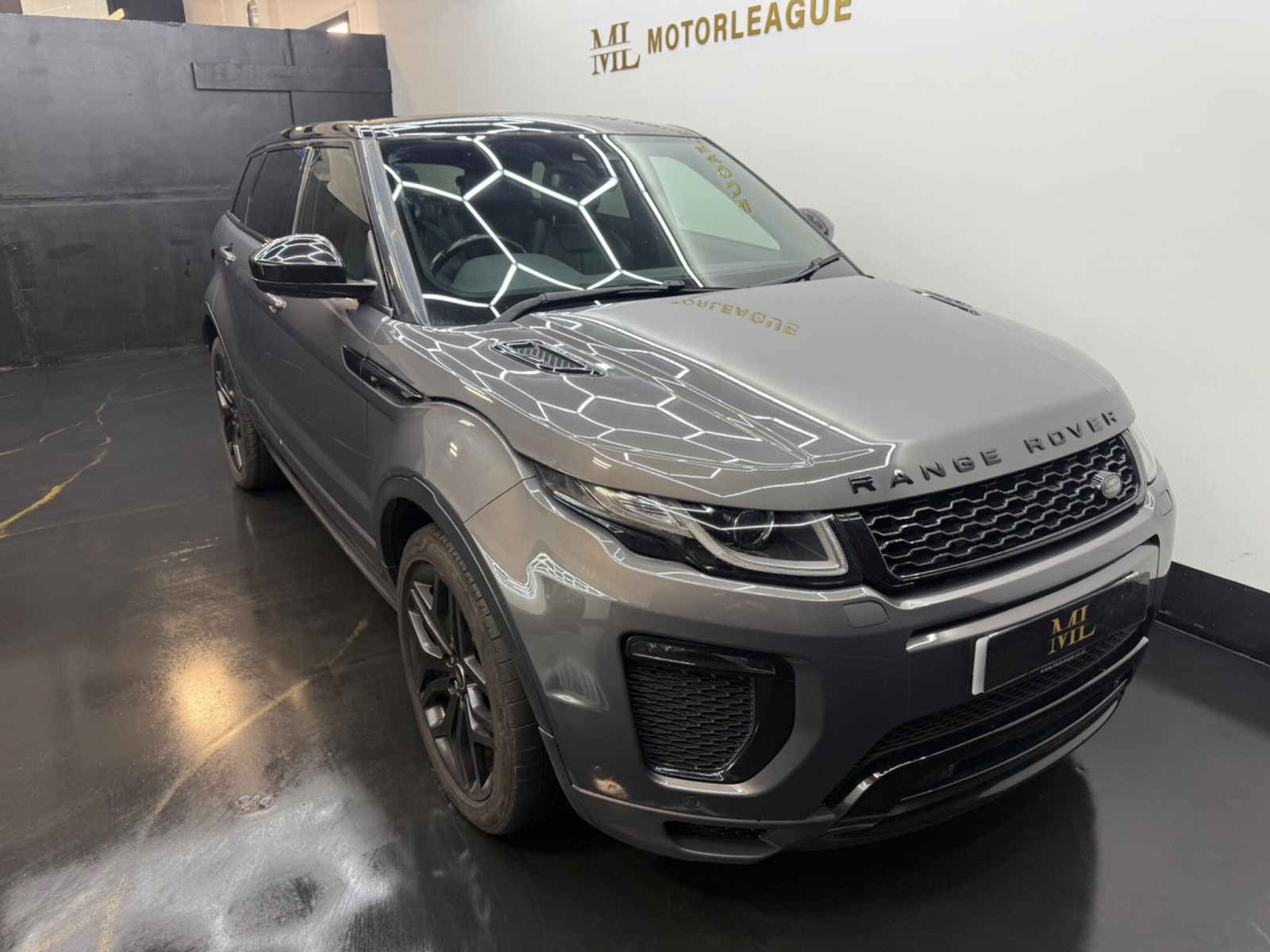 
                                                Voiture
                                                 Land Rover Range Rover Evoque 2.0 TD4 HSE Dynamic Auto 4WD Euro 6 (s/s) 5dr