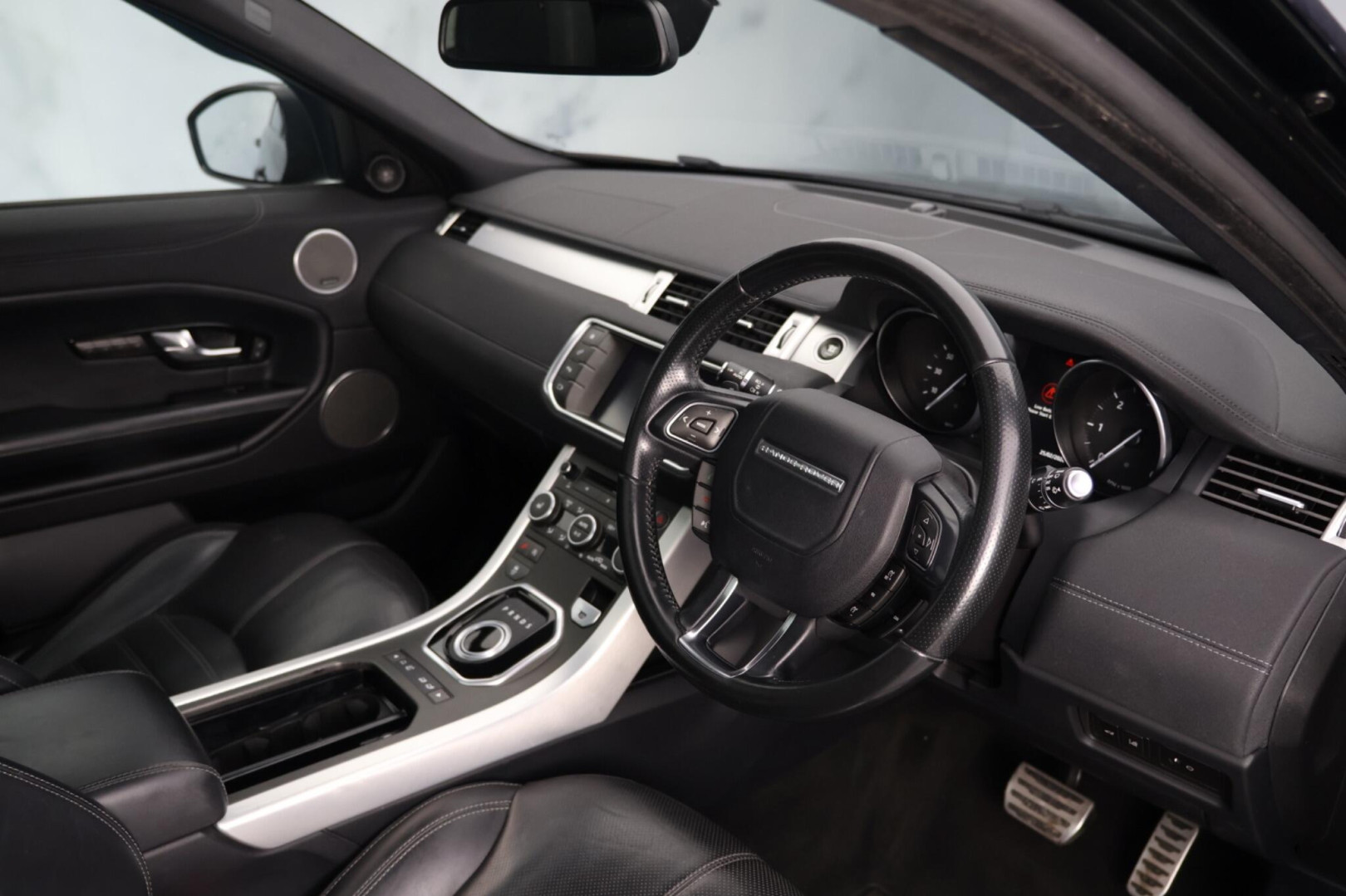 
                                                Voiture
                                                 Land Rover Range Rover Evoque 2.0 TD4 HSE Dynamic Auto 4WD Euro 6 (s/s) 5dr