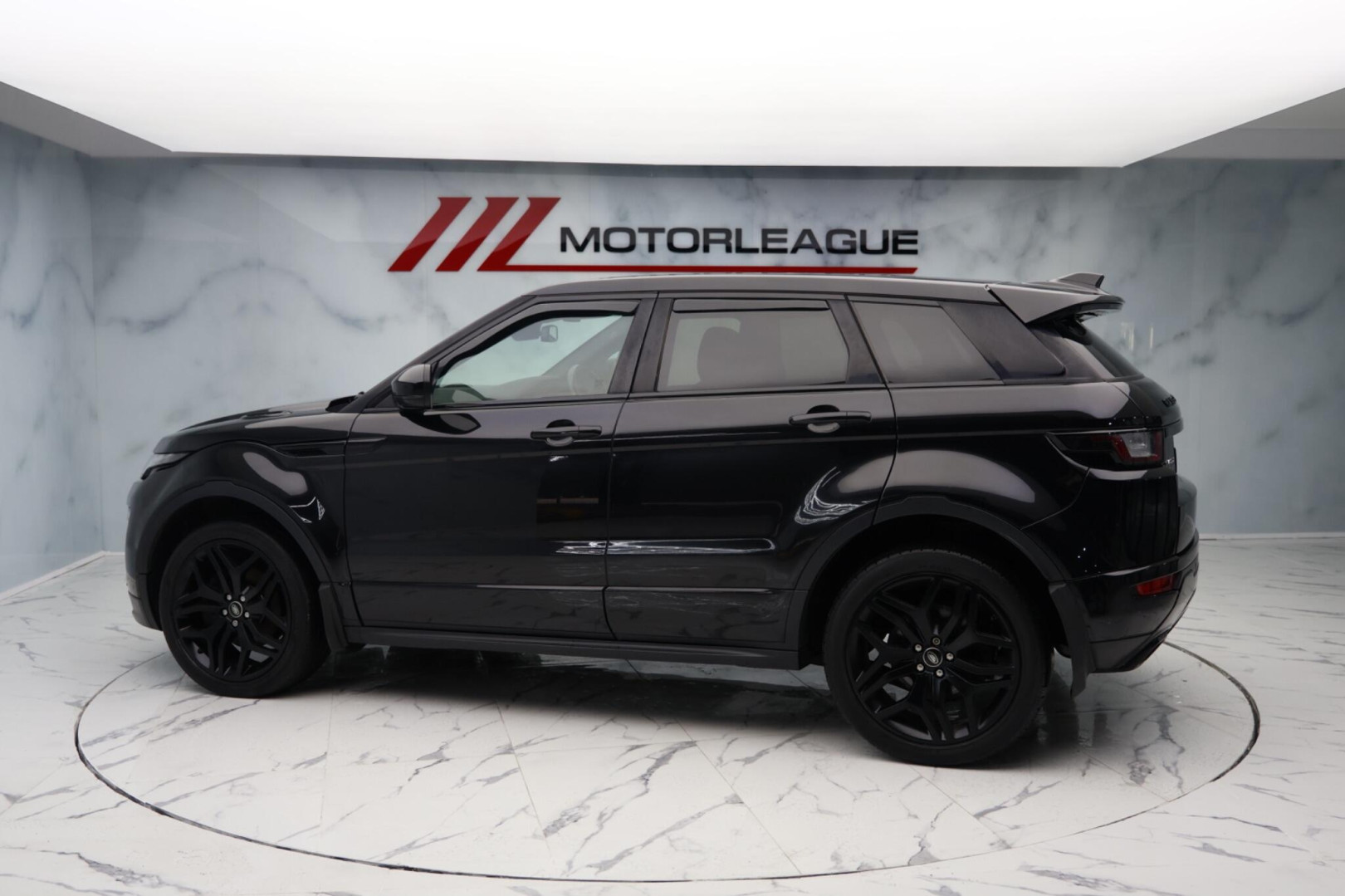 
                                                Voiture
                                                 Land Rover Range Rover Evoque 2.0 TD4 HSE Dynamic Auto 4WD Euro 6 (s/s) 5dr
