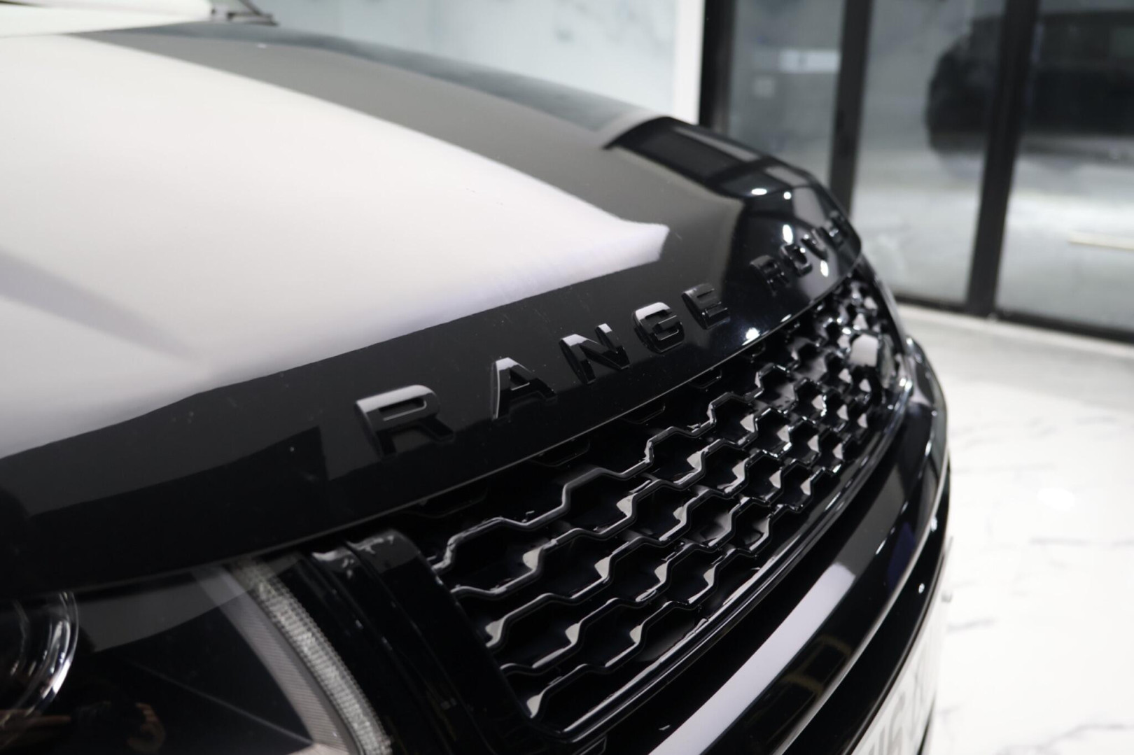 
                                                Voiture
                                                 Land Rover Range Rover Evoque 2.0 TD4 HSE Dynamic Auto 4WD Euro 6 (s/s) 5dr