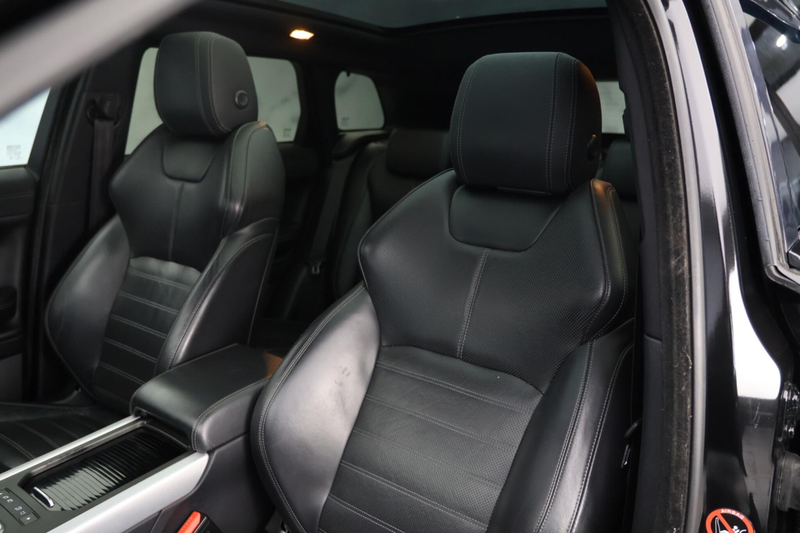 
                                                Voiture
                                                 Land Rover Range Rover Evoque 2.0 TD4 HSE Dynamic Auto 4WD Euro 6 (s/s) 5dr