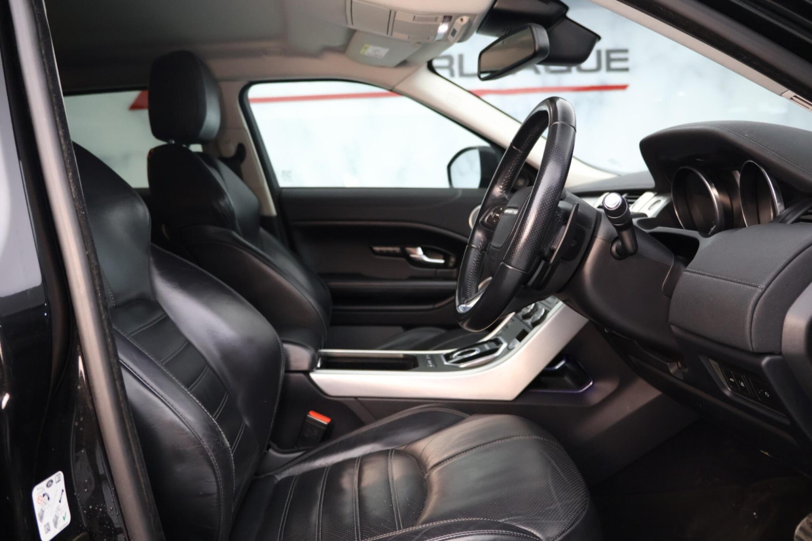 
                                                Voiture
                                                 Land Rover Range Rover Evoque 2.0 TD4 HSE Dynamic Auto 4WD Euro 6 (s/s) 5dr