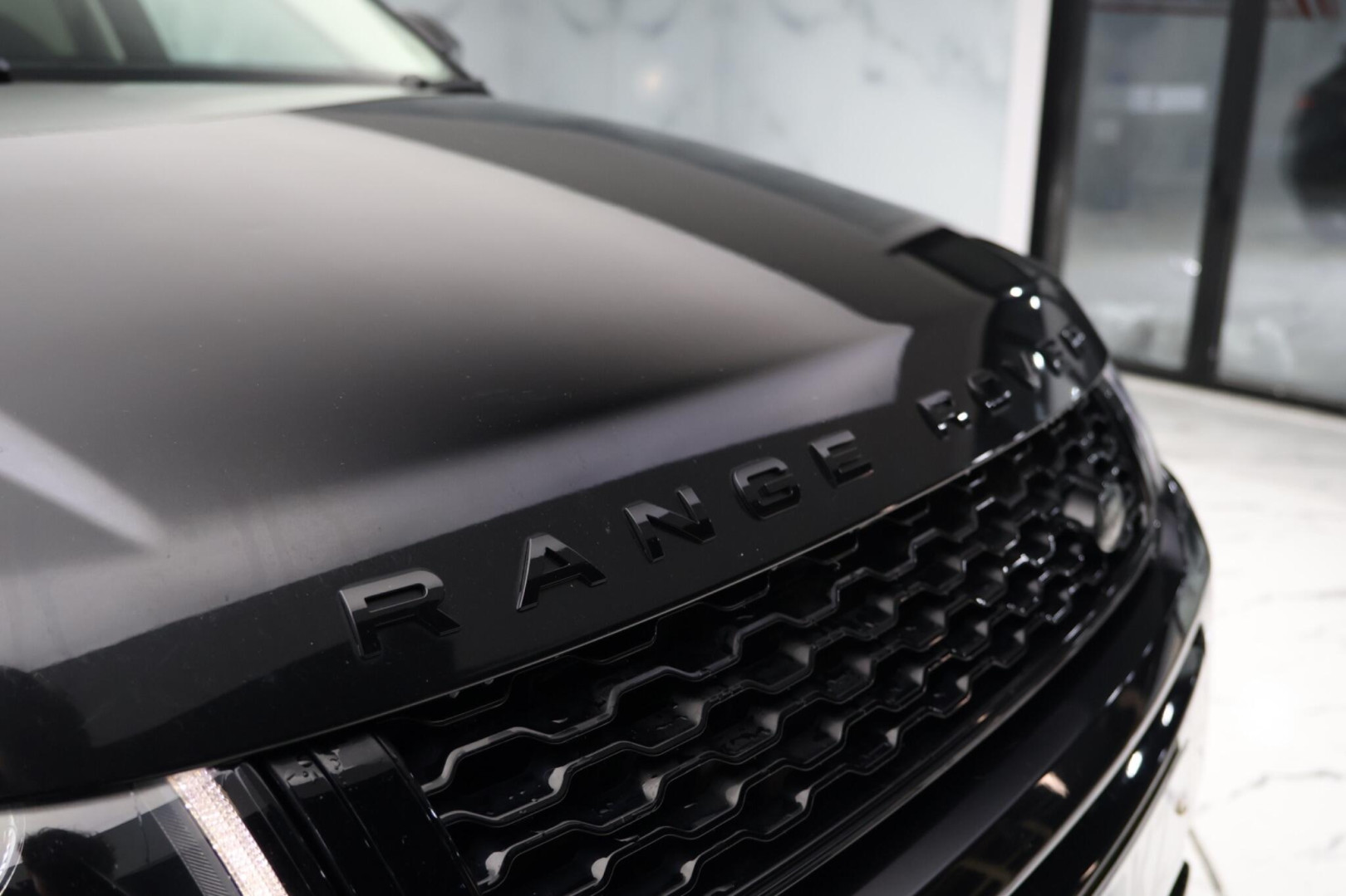
                                                Voiture
                                                 Land Rover Range Rover Evoque 2.0 TD4 HSE Dynamic Auto 4WD Euro 6 (s/s) 5dr