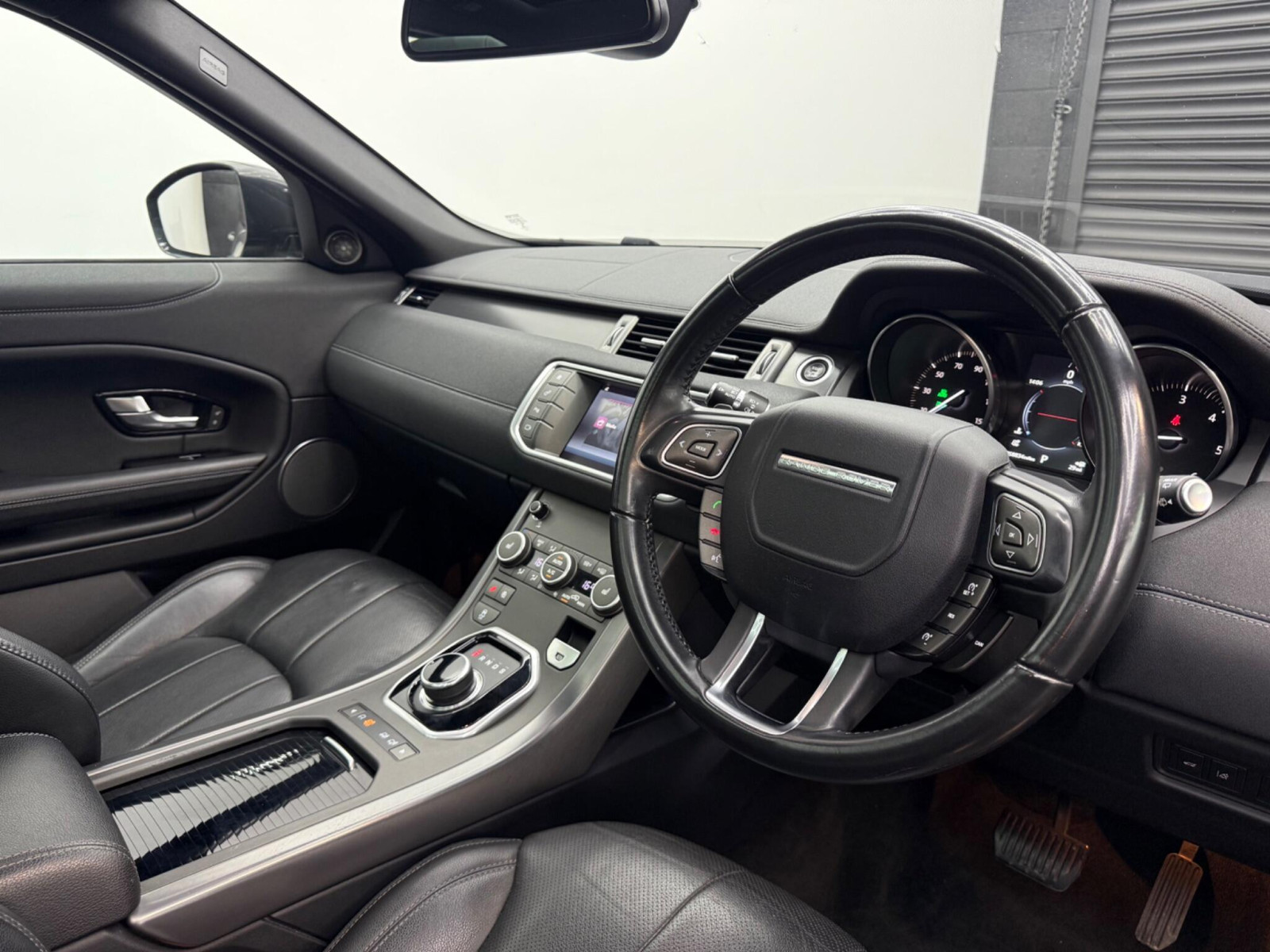 
                                                Voiture
                                                 Land Rover Range Rover Evoque 2.0 TD4 Landmark Auto 4WD Euro 6 (s/s) 5dr