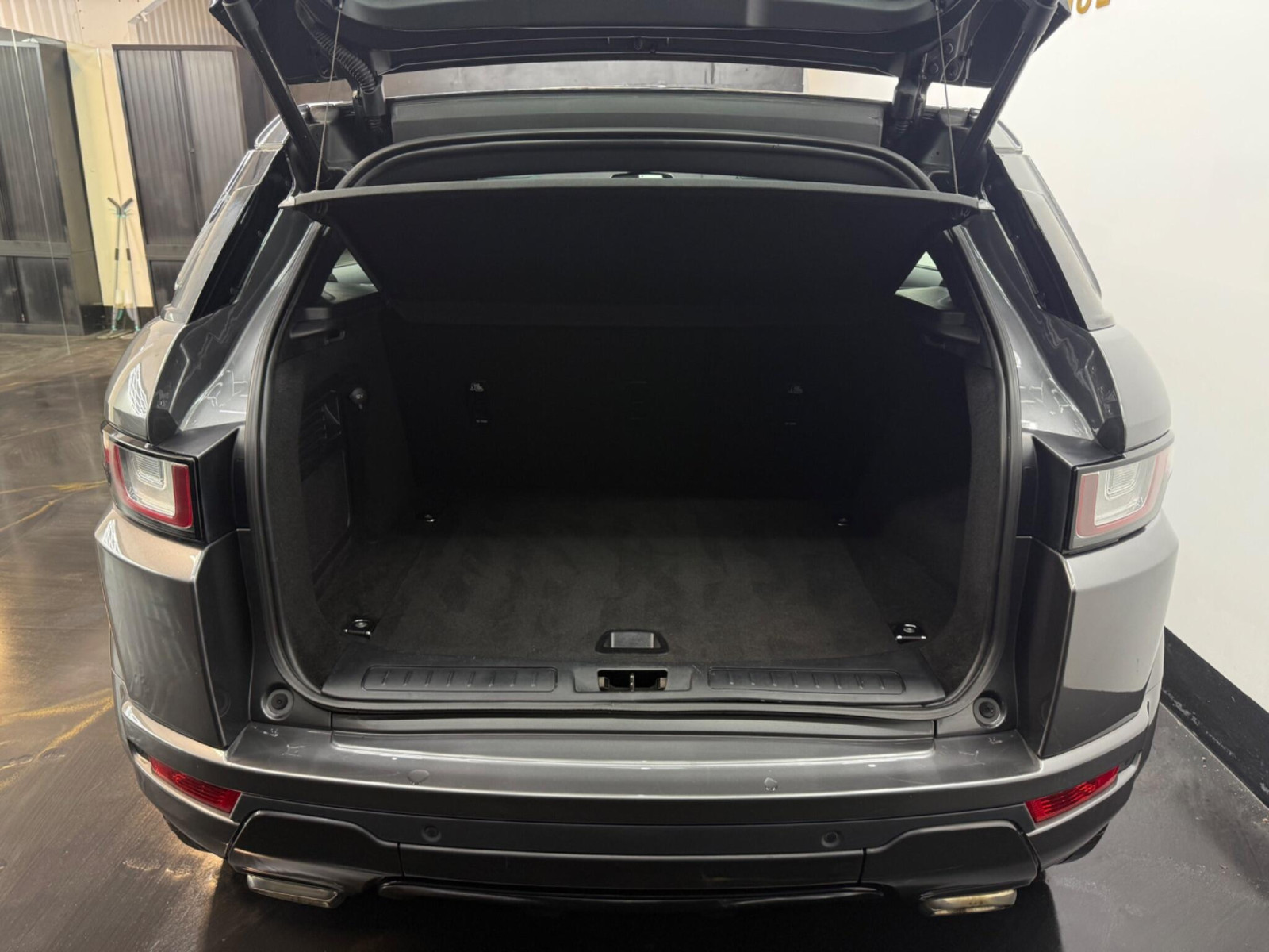 
                                                Voiture
                                                 Land Rover Range Rover Evoque 2.0 TD4 Landmark Auto 4WD Euro 6 (s/s) 5dr