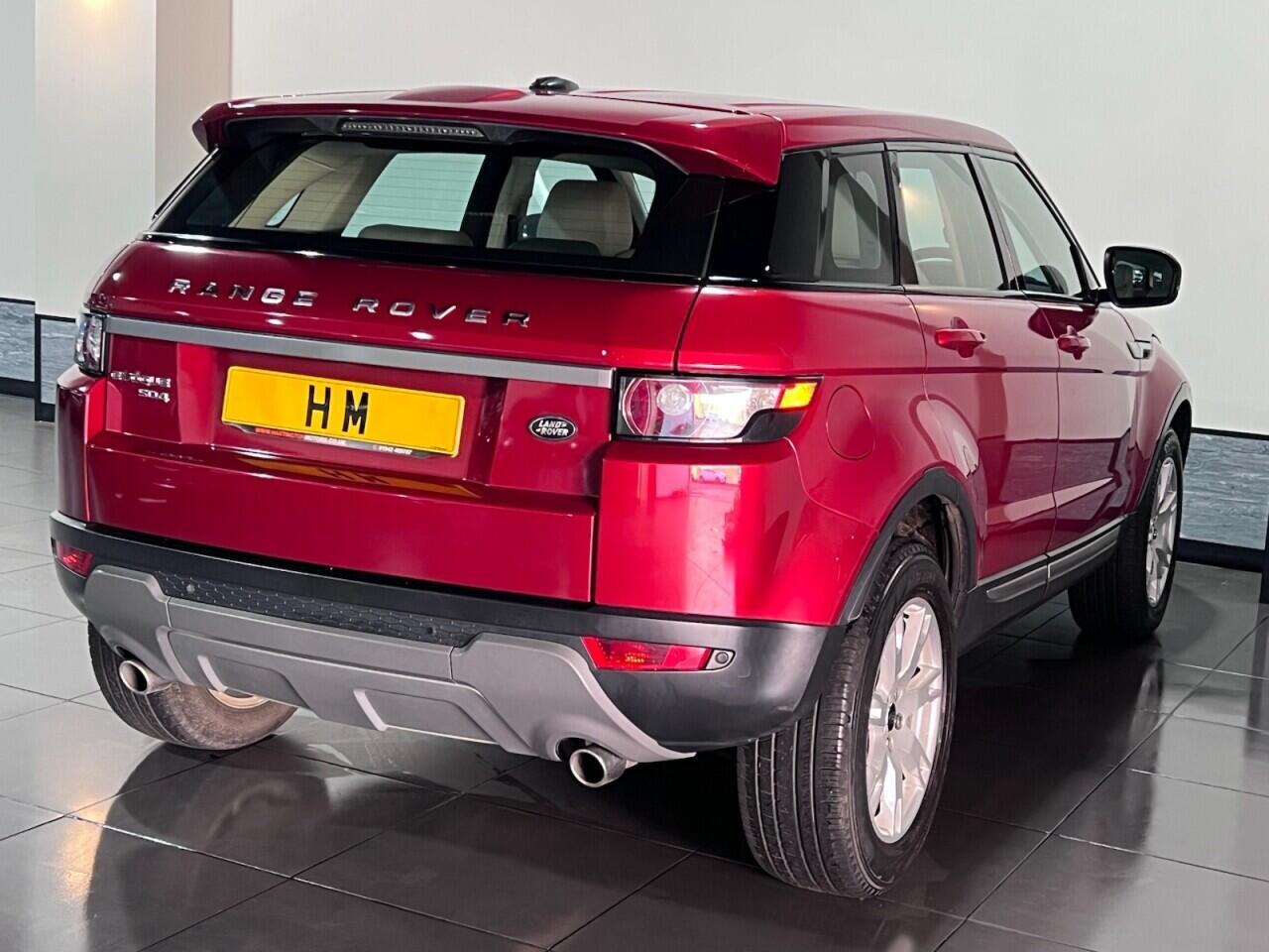 
                                                Voiture
                                                 Land Rover Range Rover Evoque 2.2 SD4 Pure Tech SUV 5dr Diesel Auto 4WD Euro 5 (s/s) (190 ps)