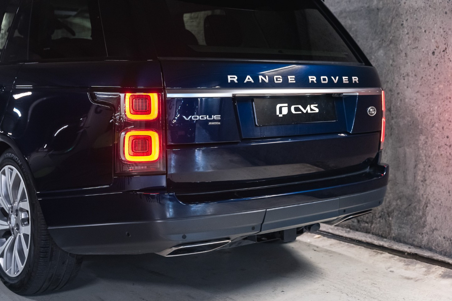 
                                                Voiture
                                                 Land Rover Range Rover (IV.II) P400E