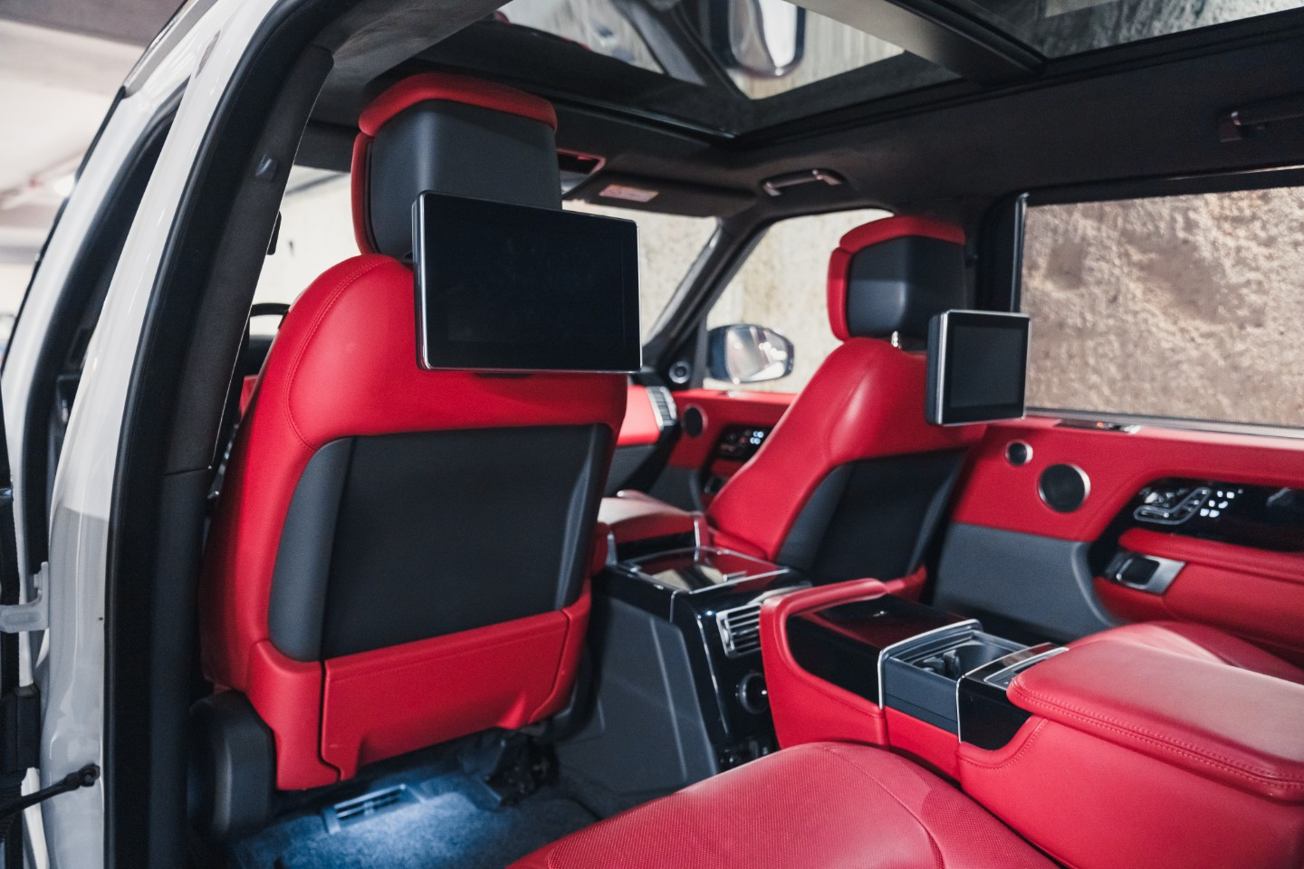
                                                Voiture
                                                 Land Rover Range Rover LWB Supercharged Autobio