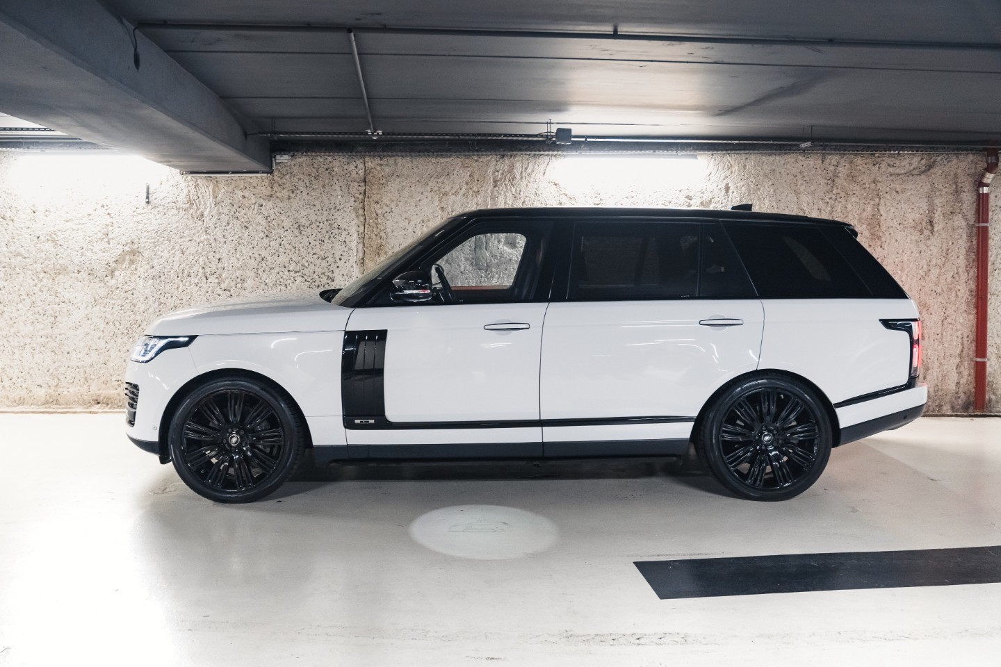 
                                                Voiture
                                                 Land Rover Range Rover LWB Supercharged Autobio