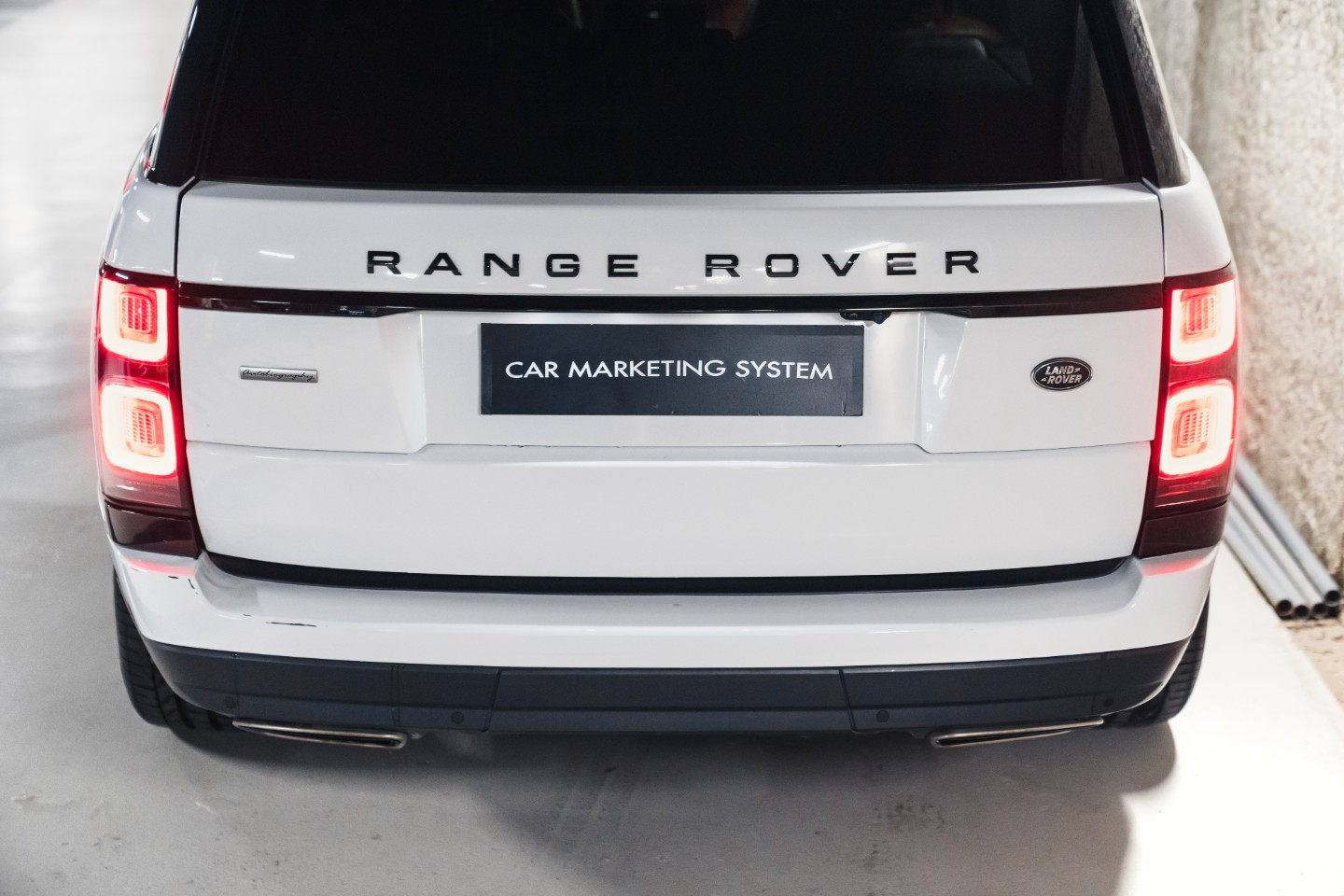 
                                                Voiture
                                                 Land Rover Range Rover LWB Supercharged Autobio