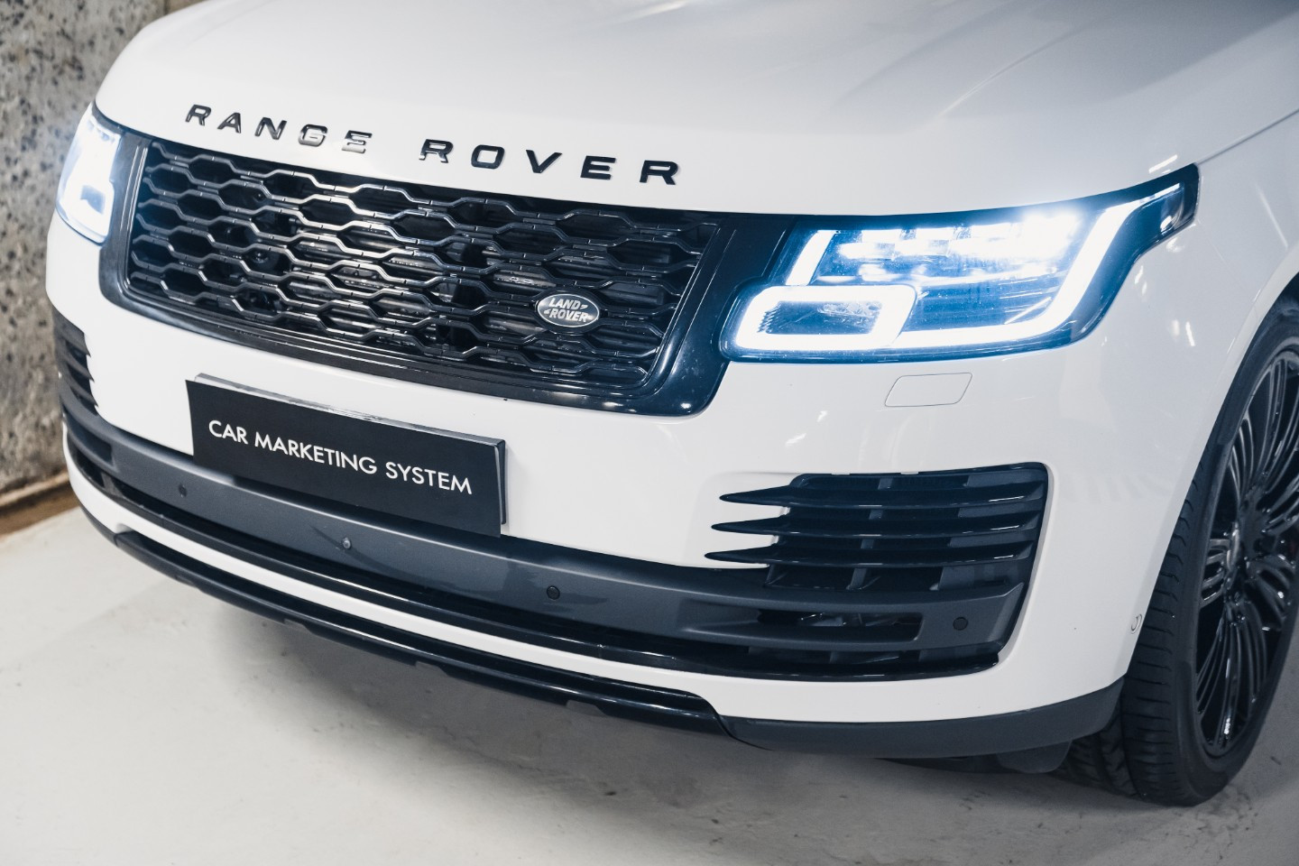 
                                                Voiture
                                                 Land Rover Range Rover LWB Supercharged Autobio